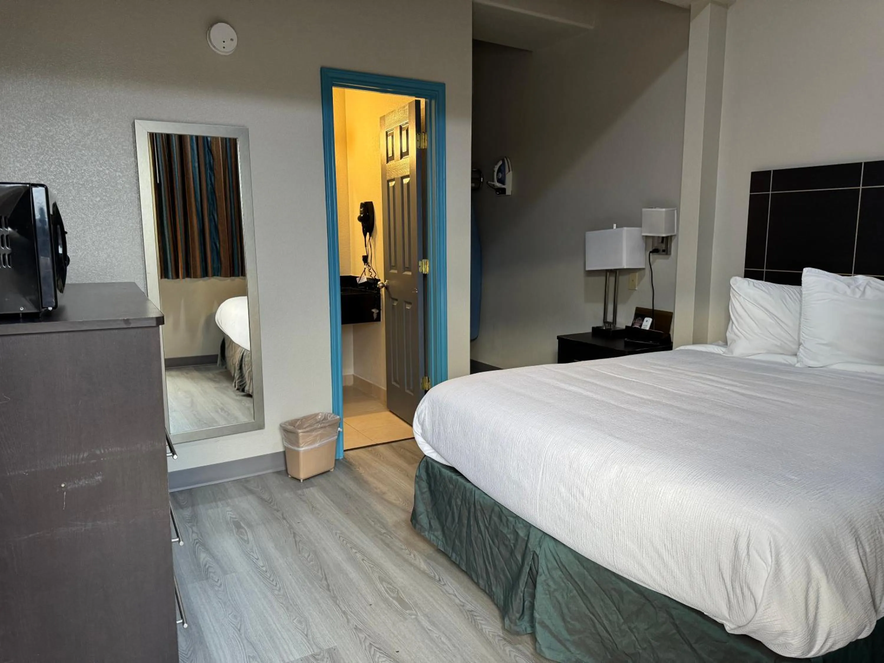 Bed in Executive inn