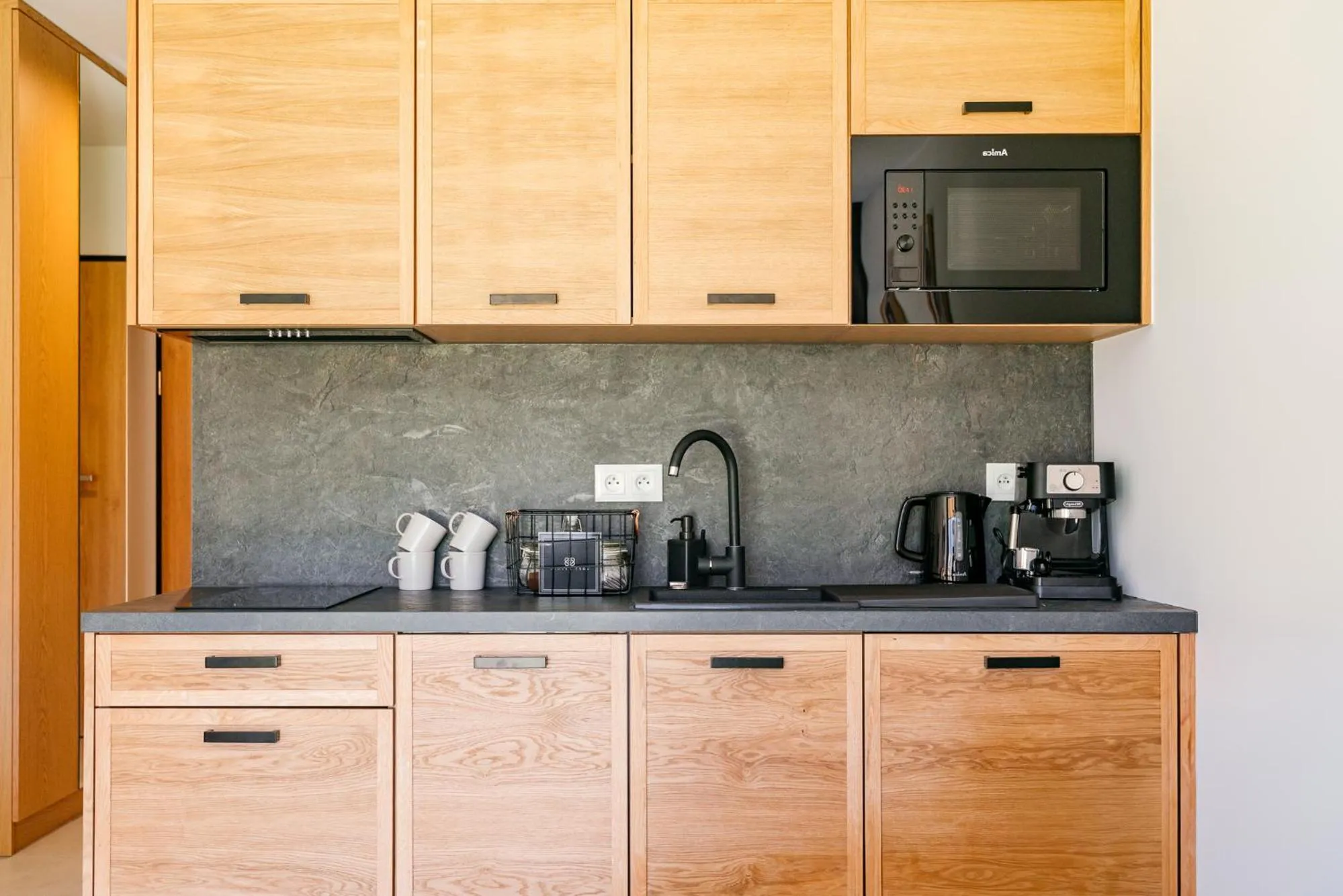 Coffee/tea facilities in Polana Resort - LoftAffair Collection