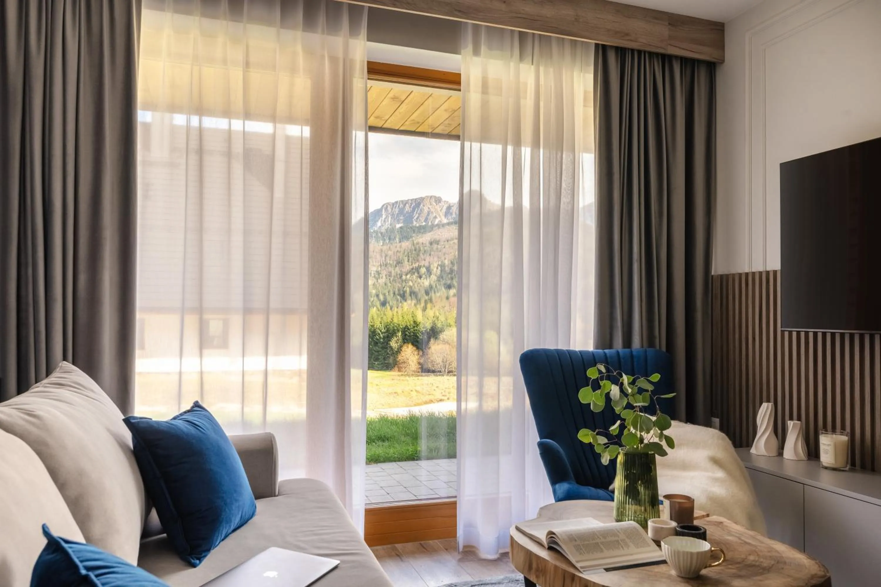 TV and multimedia in Polana Resort - LoftAffair Collection