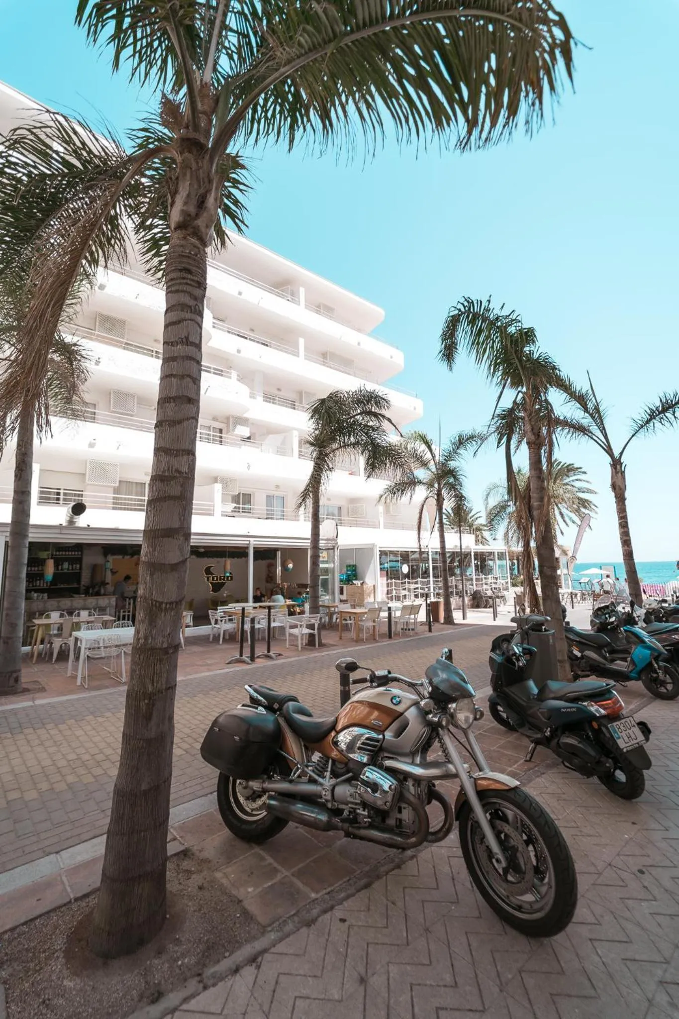 Property building in Puerto Azul Marbella