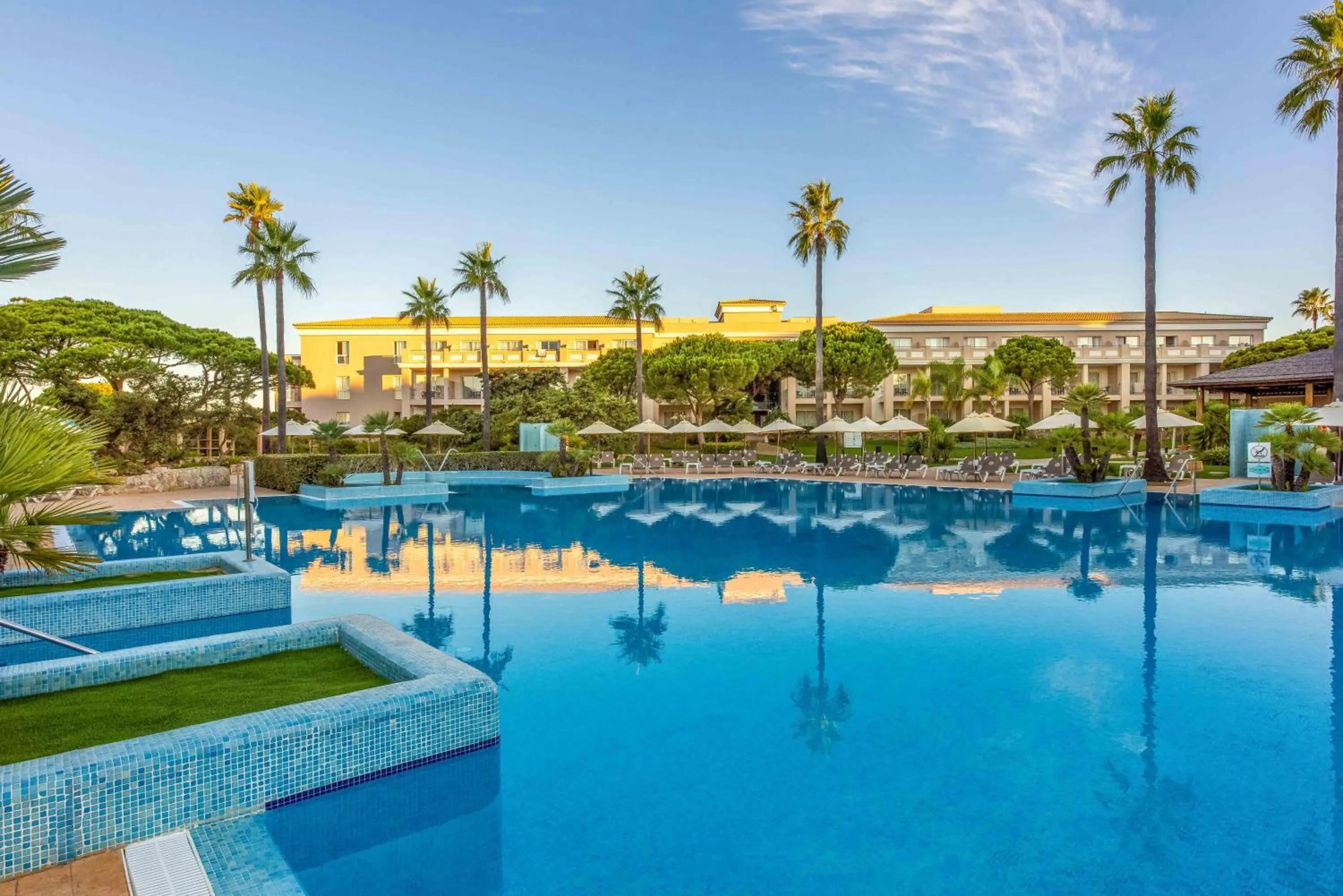Swimming pool in Valentin Sancti Petri