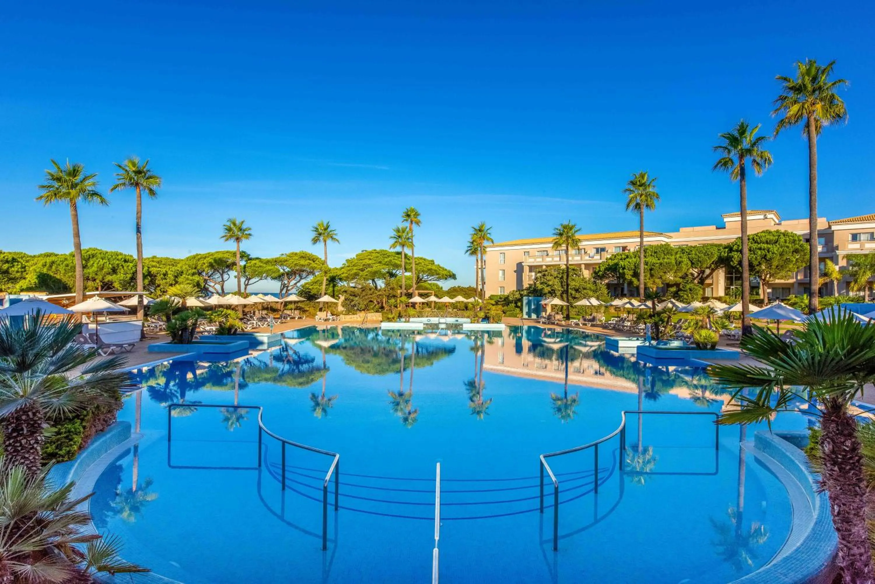 Swimming pool in Valentin Sancti Petri