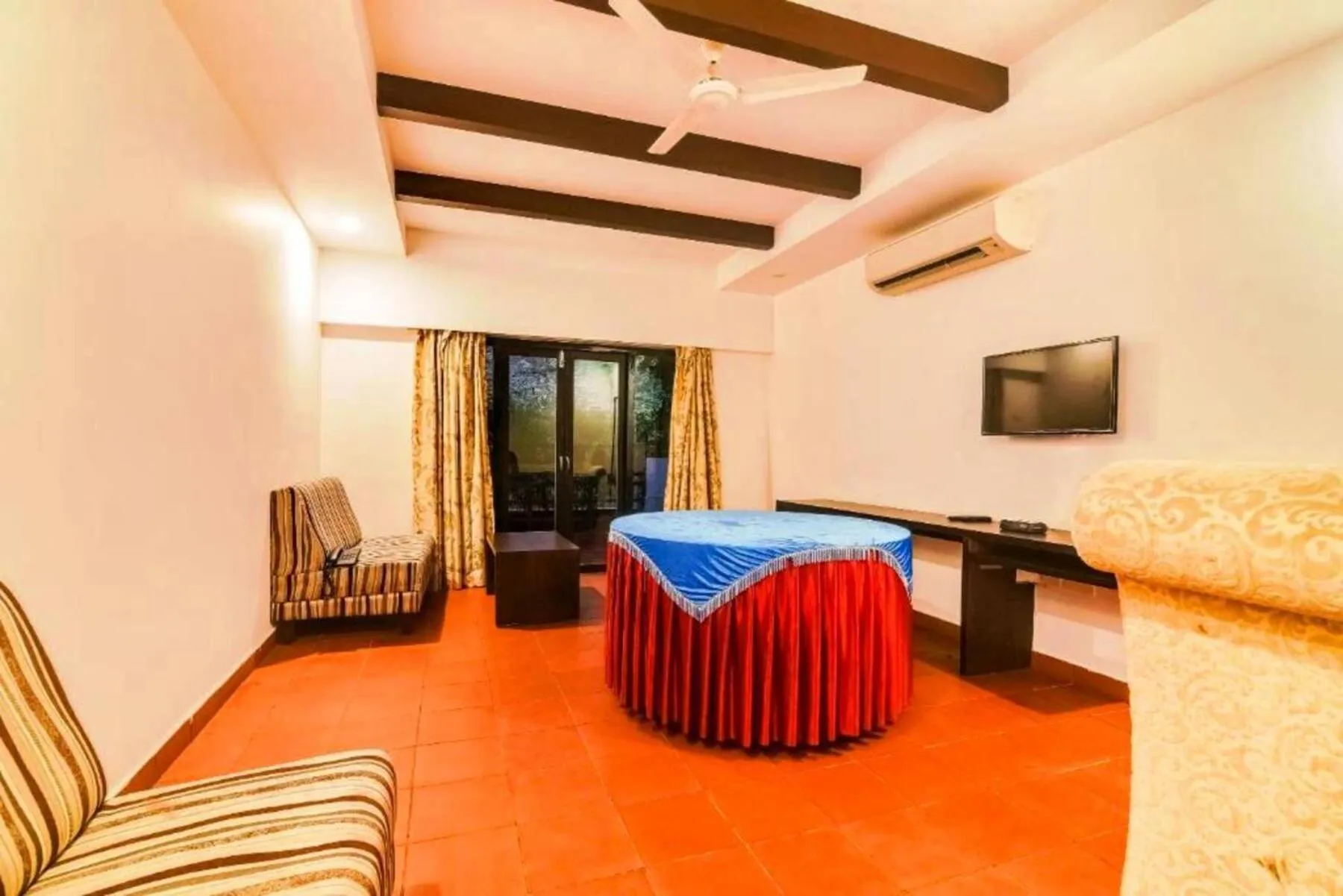 Living room, Bed in Reva Resorts and Holiday Homes