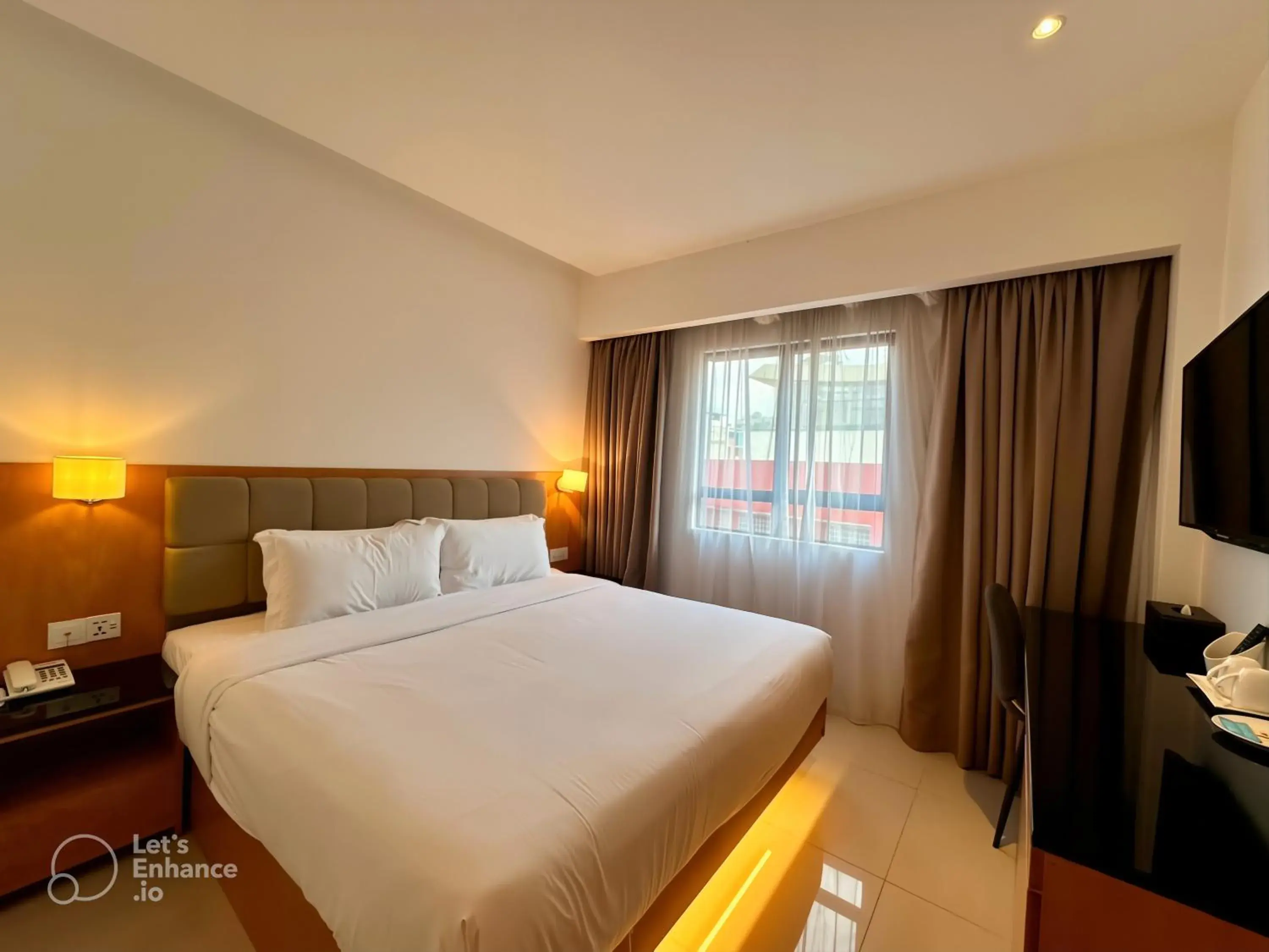 Premium Super King Room with Window in D Loft Hotel Premium Super King Room with Window in D Loft Hotel