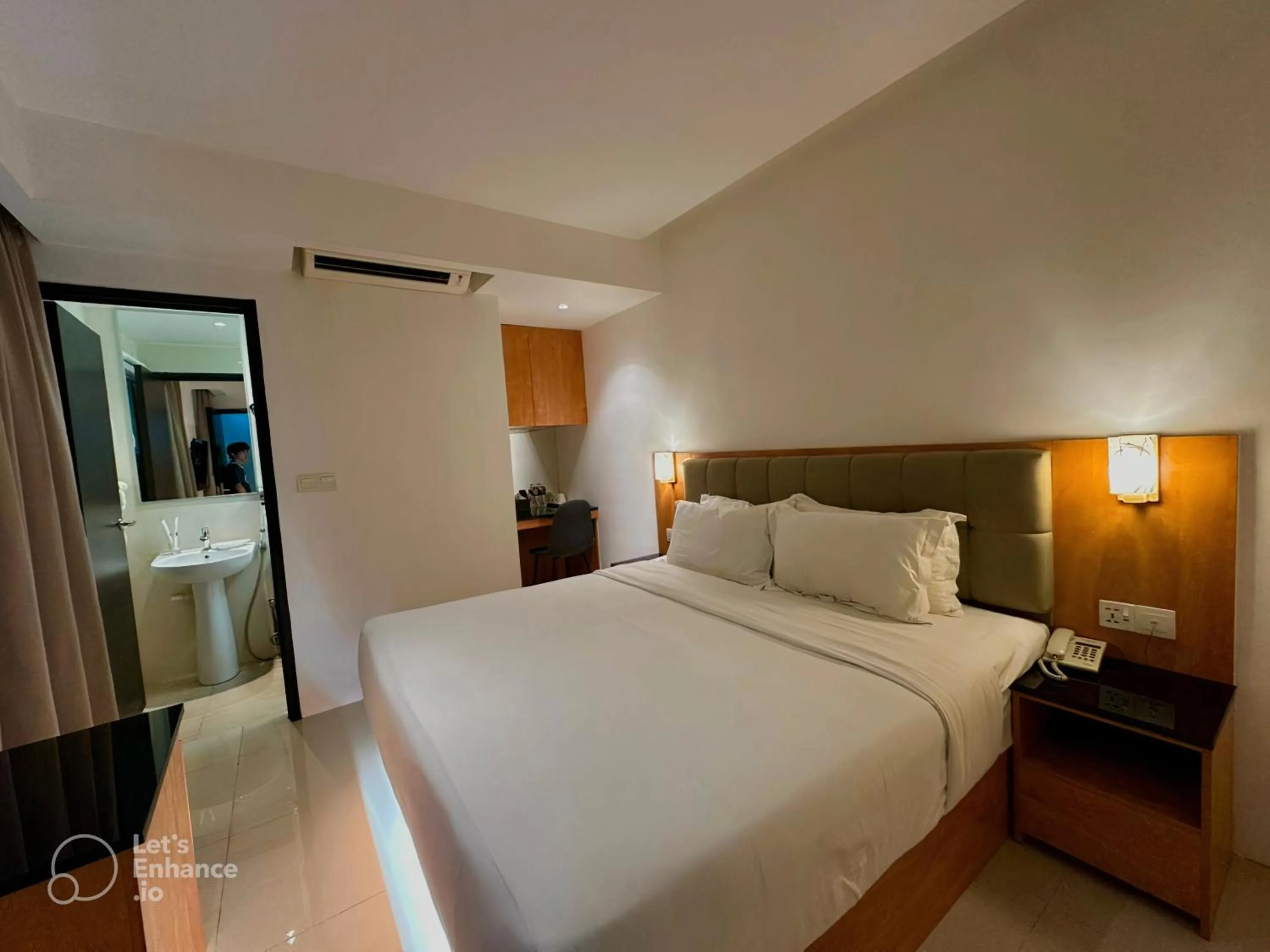 Property building, Bed in D Loft Hotel