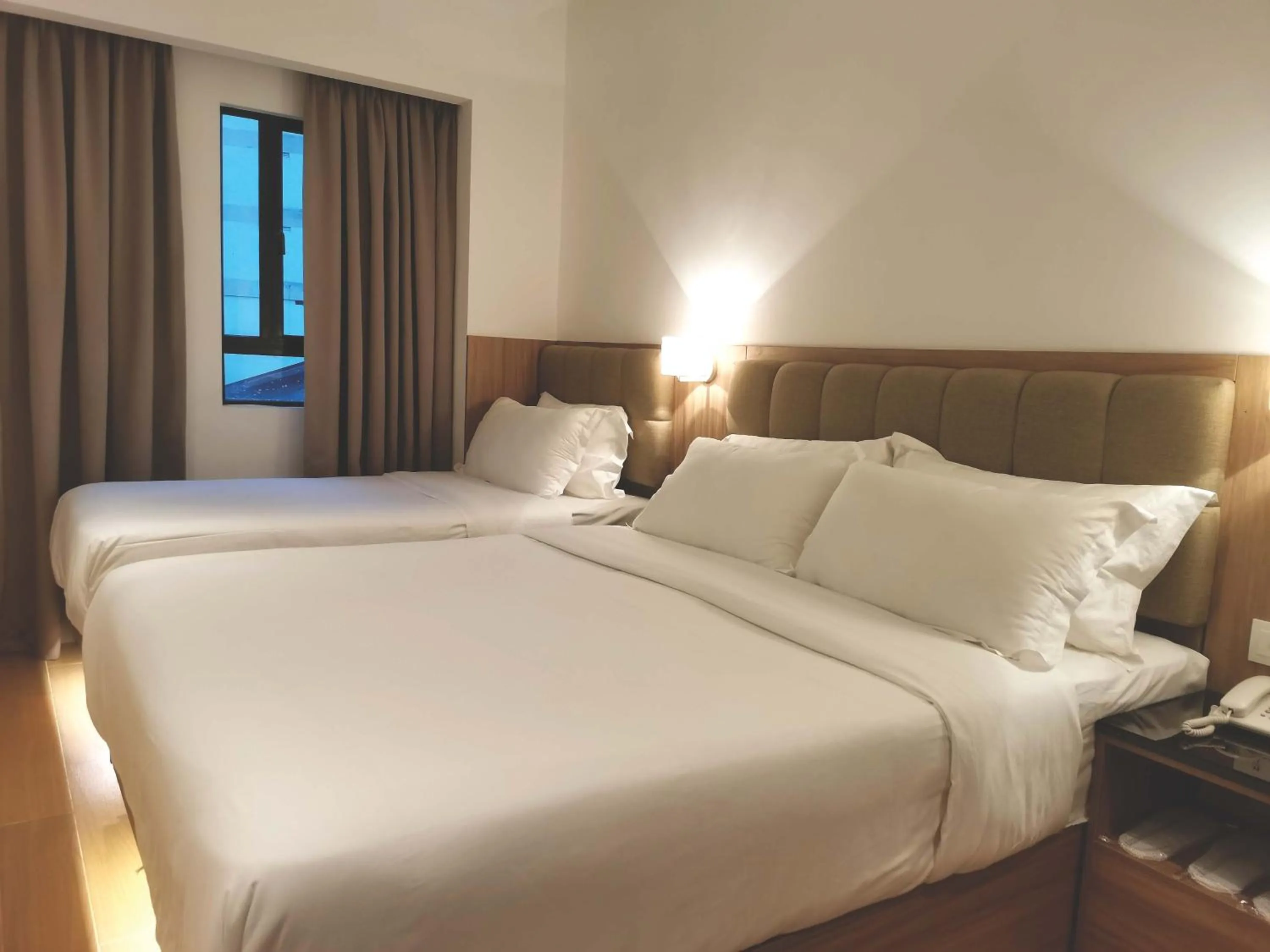 Bedroom, Bed in D Loft Hotel