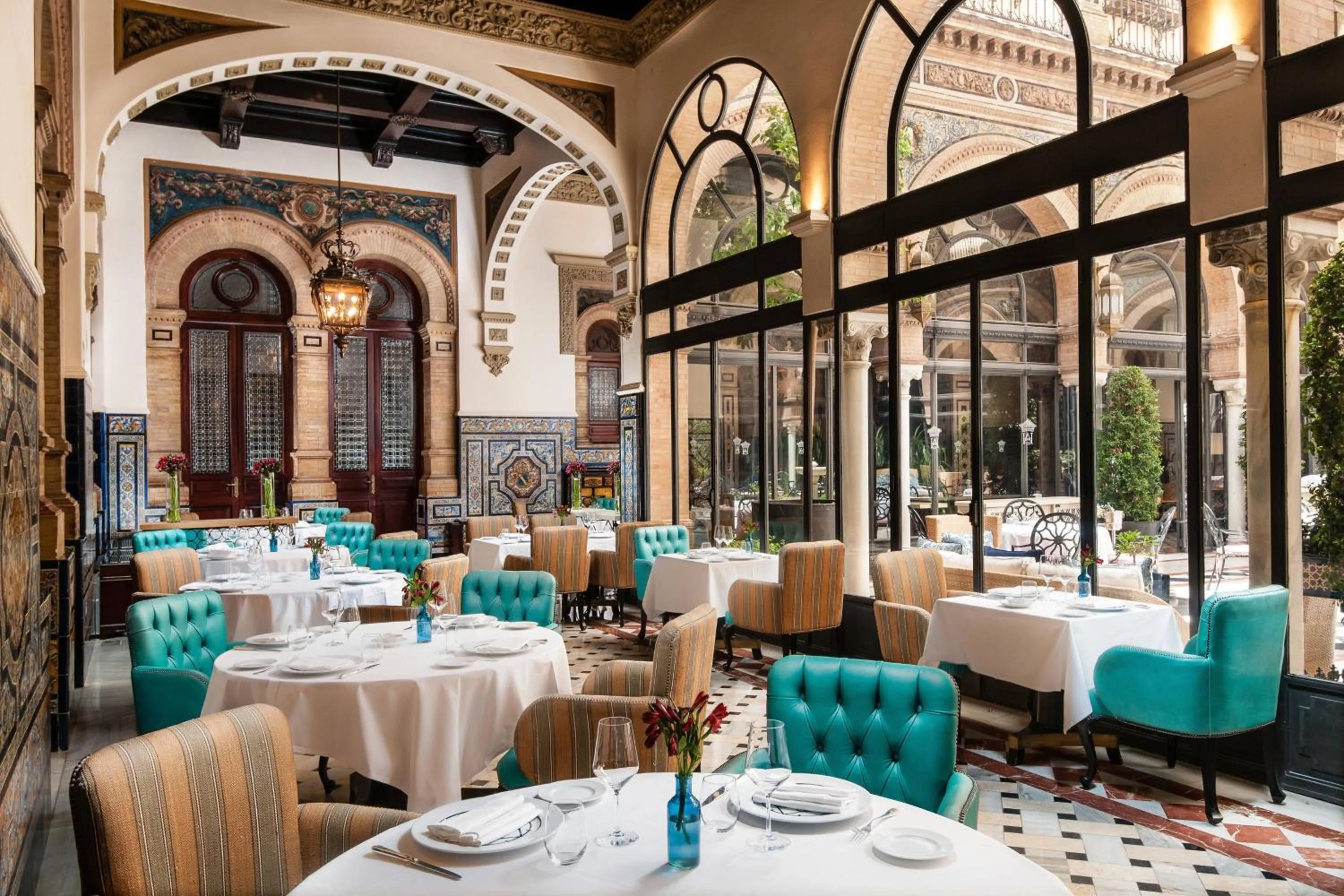 Restaurant/places to eat in Hotel Alfonso XIII, a Luxury Collection Hotel, Seville