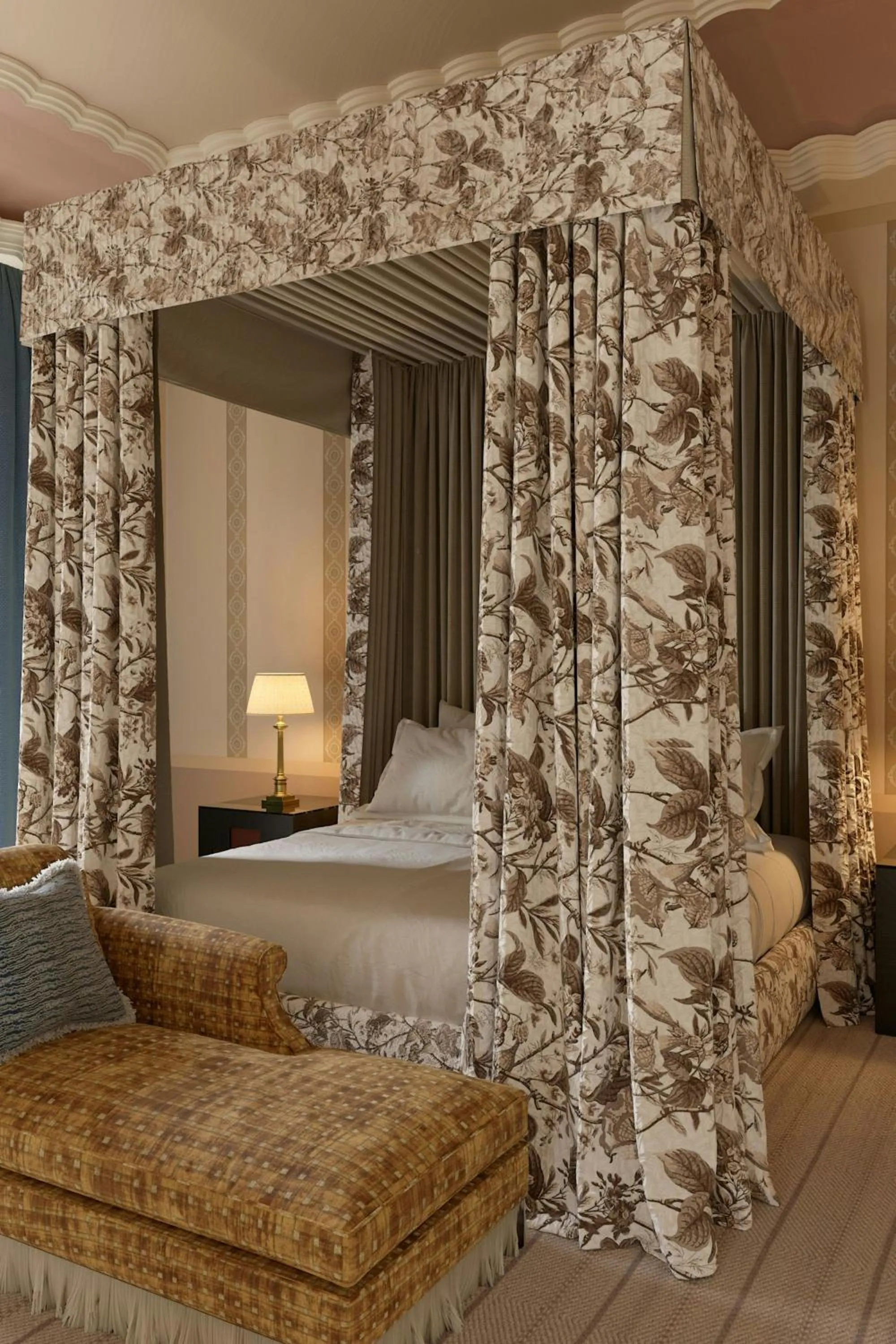 Photo of the whole room, Bed in Hotel Alfonso XIII, a Luxury Collection Hotel, Seville