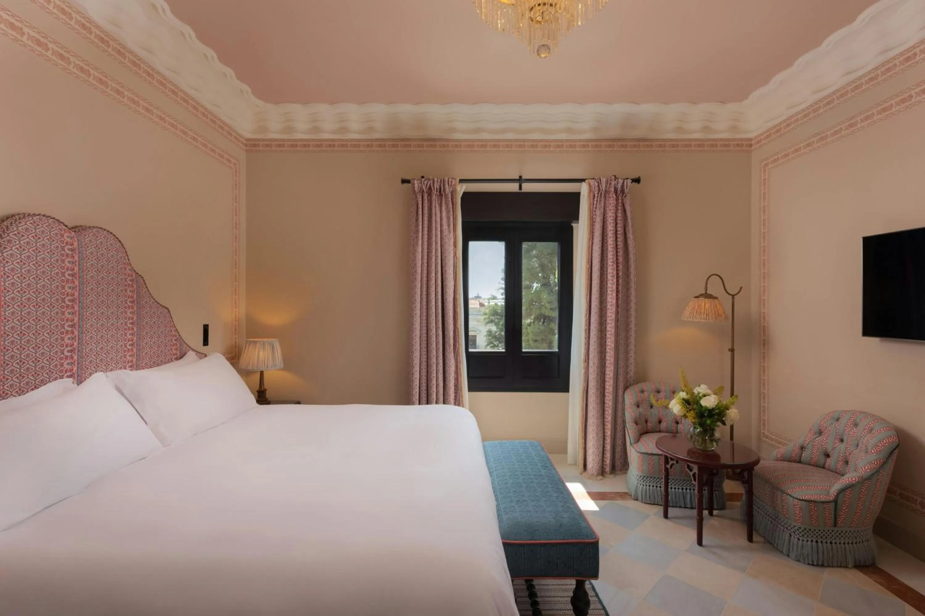 Bedroom, Bed in Hotel Alfonso XIII, a Luxury Collection Hotel, Seville