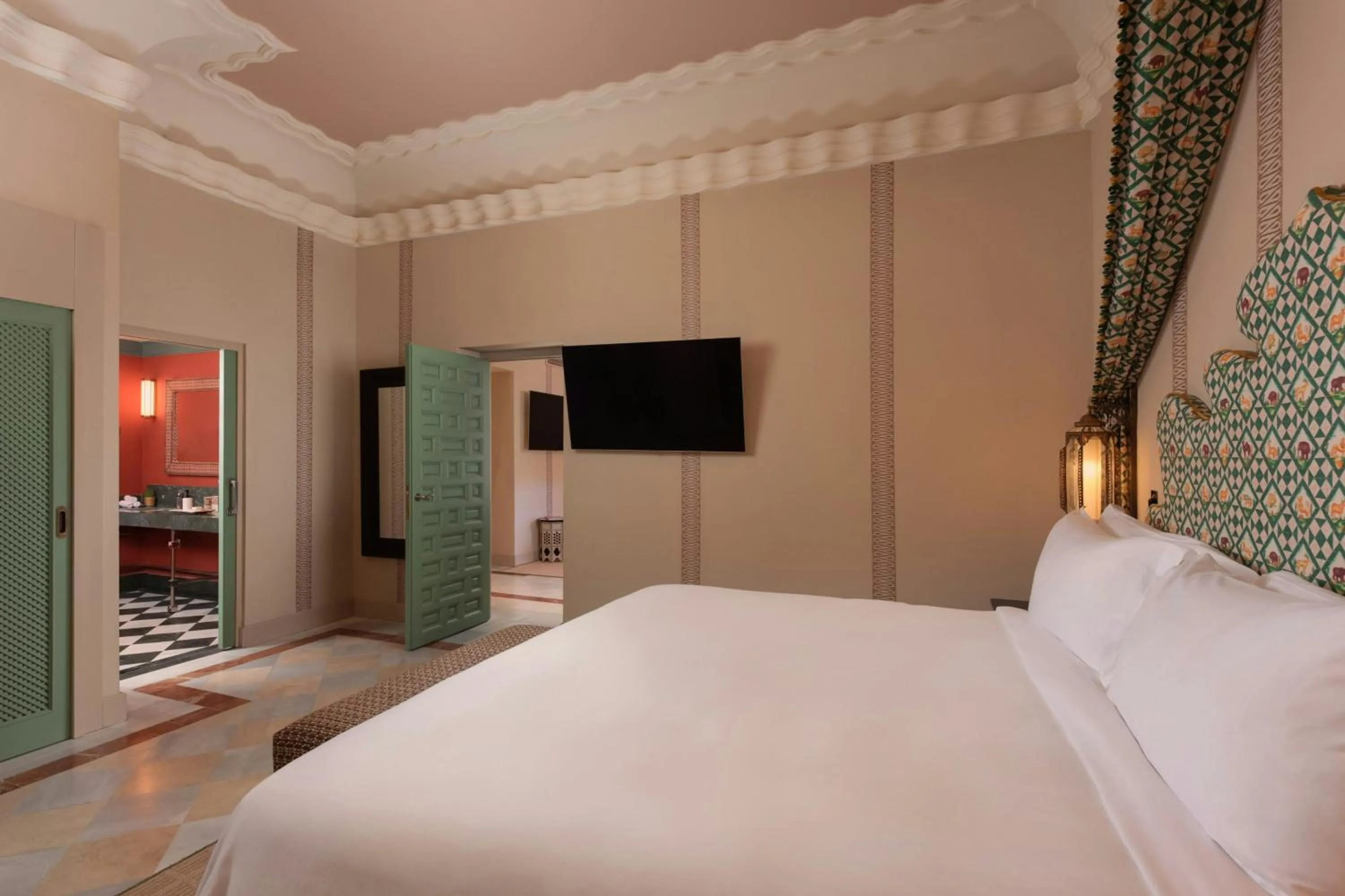 Bedroom, Bed in Hotel Alfonso XIII, a Luxury Collection Hotel, Seville