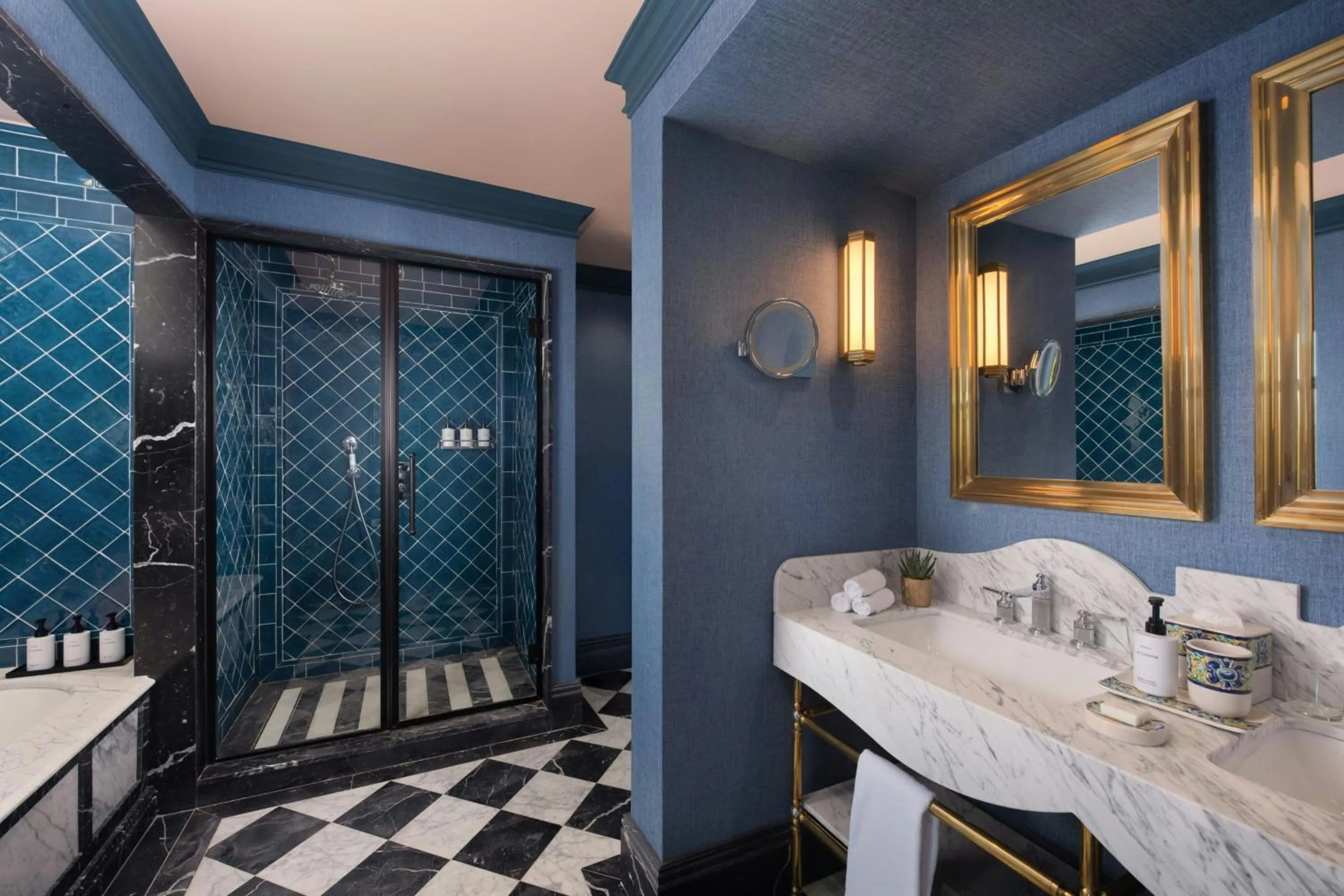 Bathroom in Hotel Alfonso XIII, a Luxury Collection Hotel, Seville