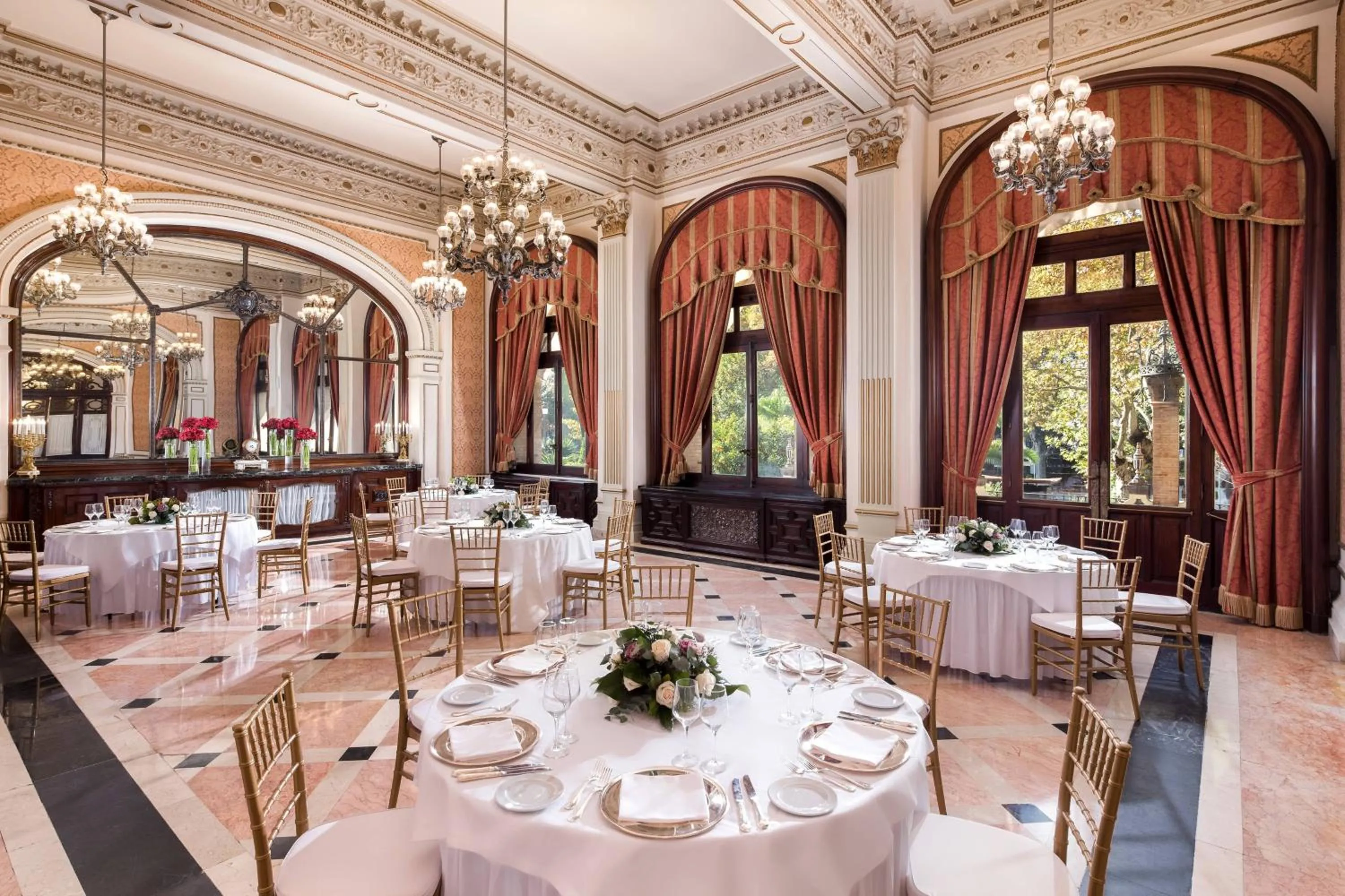 Meeting/conference room in Hotel Alfonso XIII, a Luxury Collection Hotel, Seville