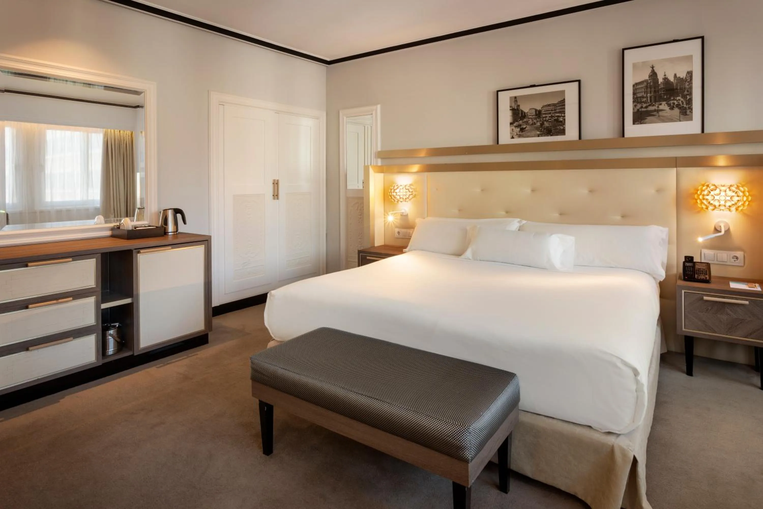 Bedroom, Bed in Melia Castilla