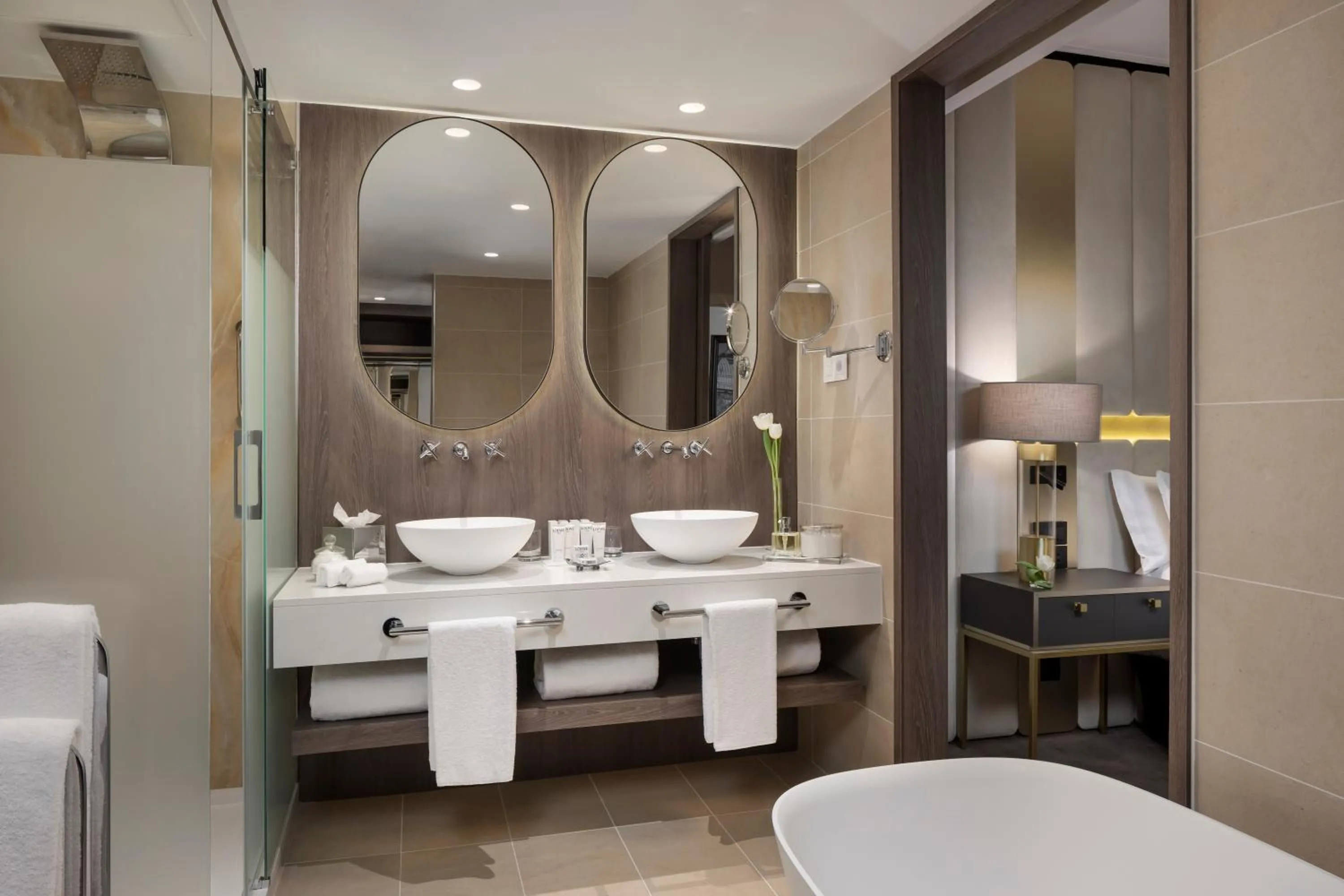 Bathroom in Melia Castilla