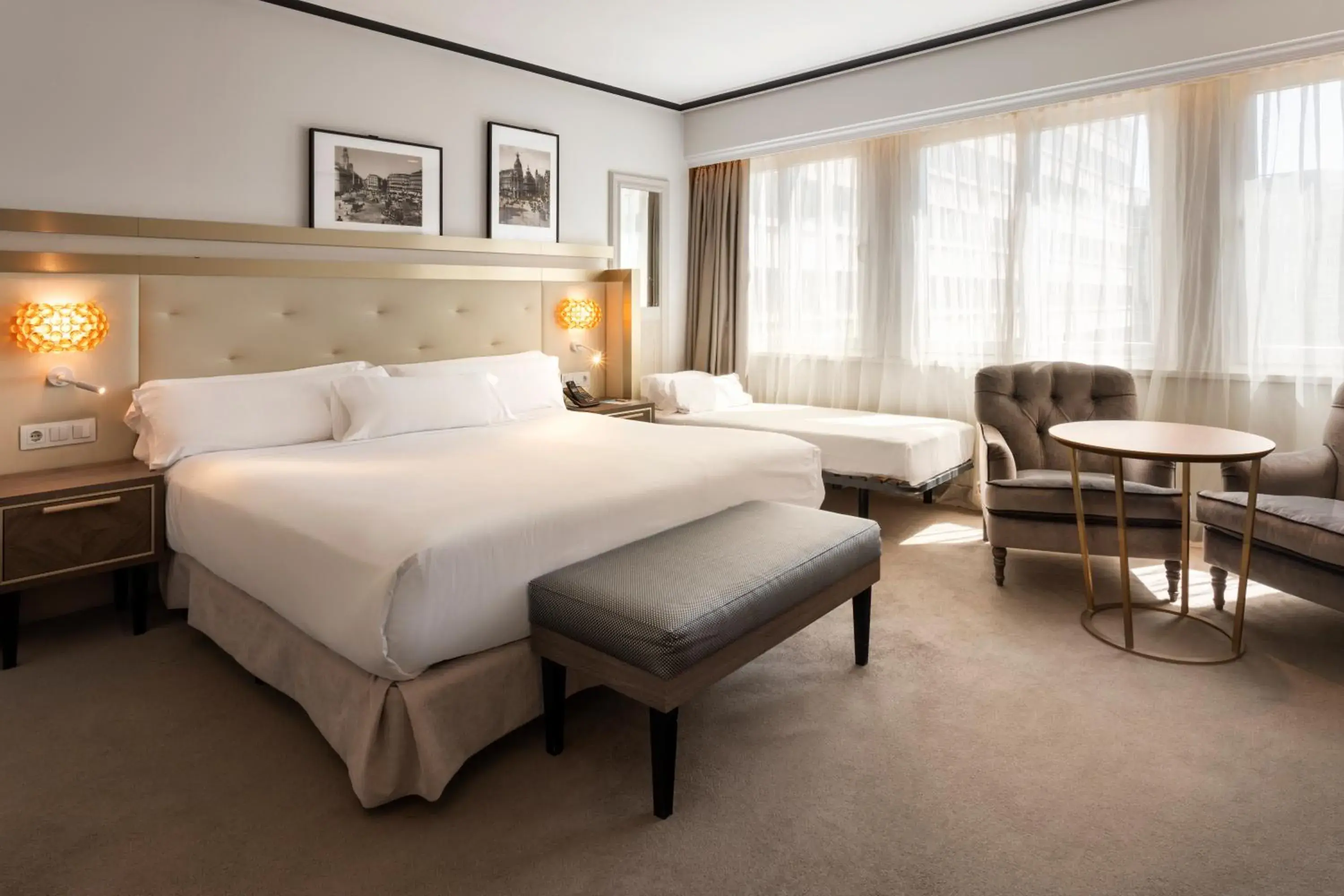 Premium Triple Room in Melia Castilla Premium Triple Room in Melia Castilla