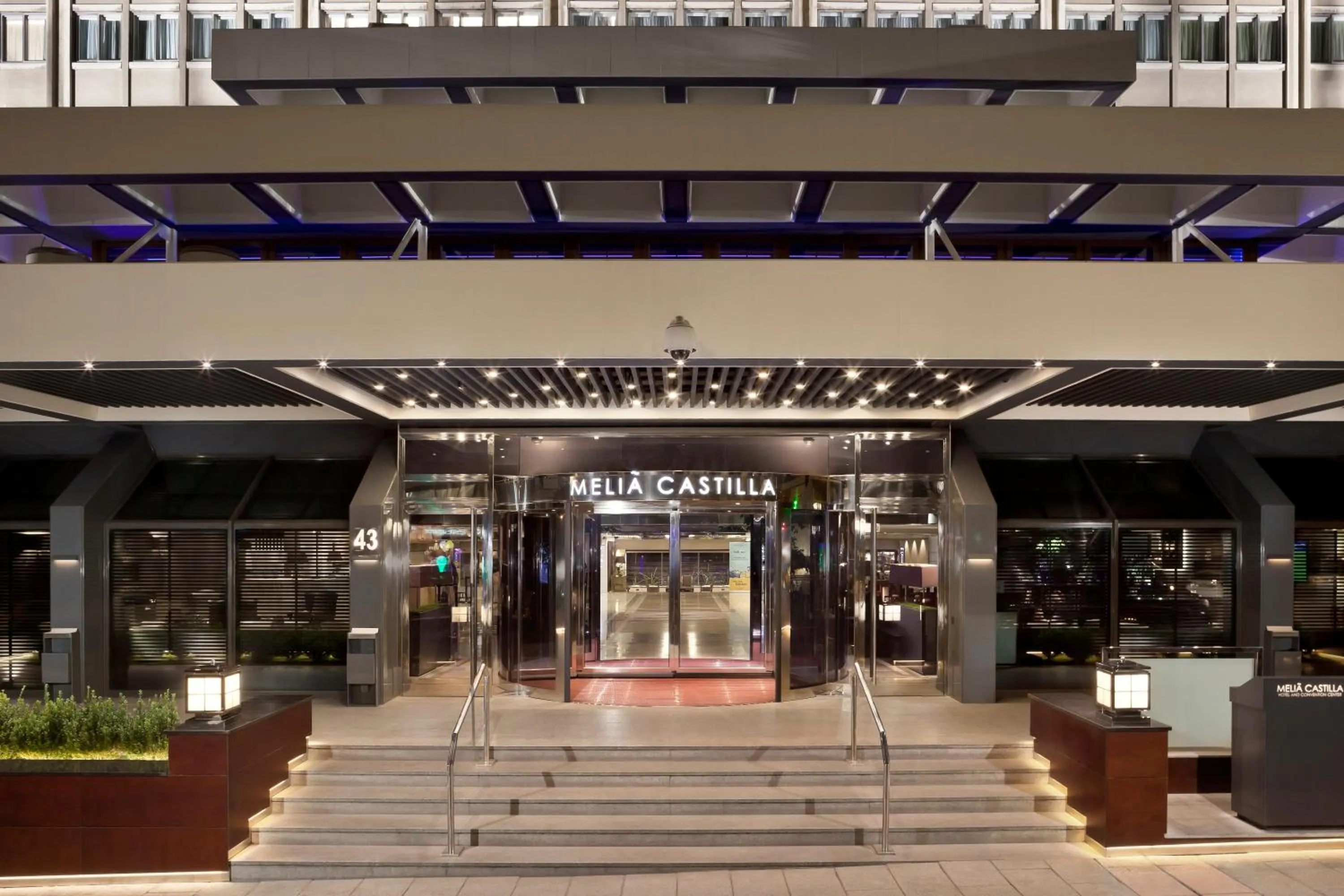 Facade/entrance in Melia Castilla