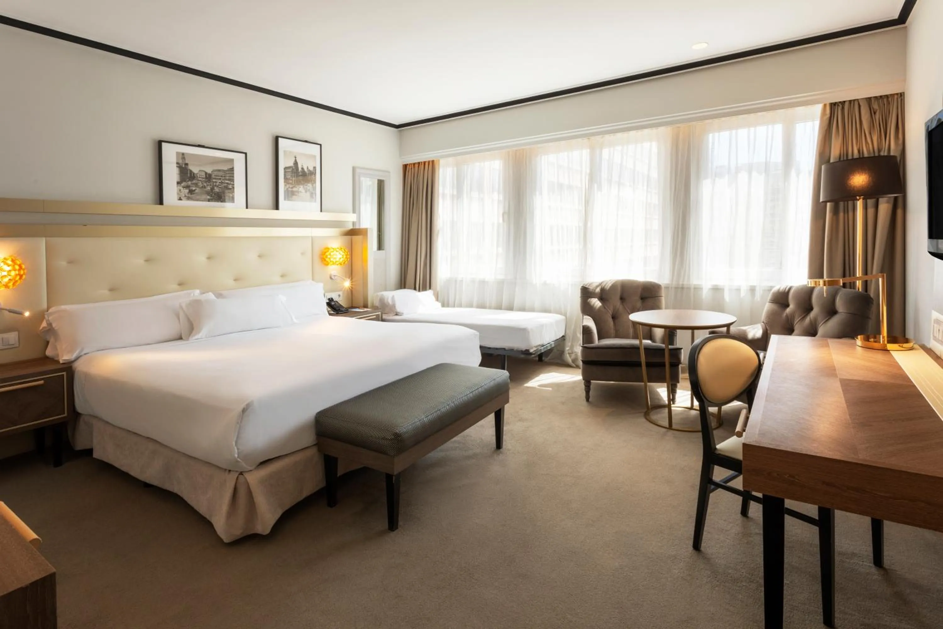 Bedroom, Bed in Melia Castilla