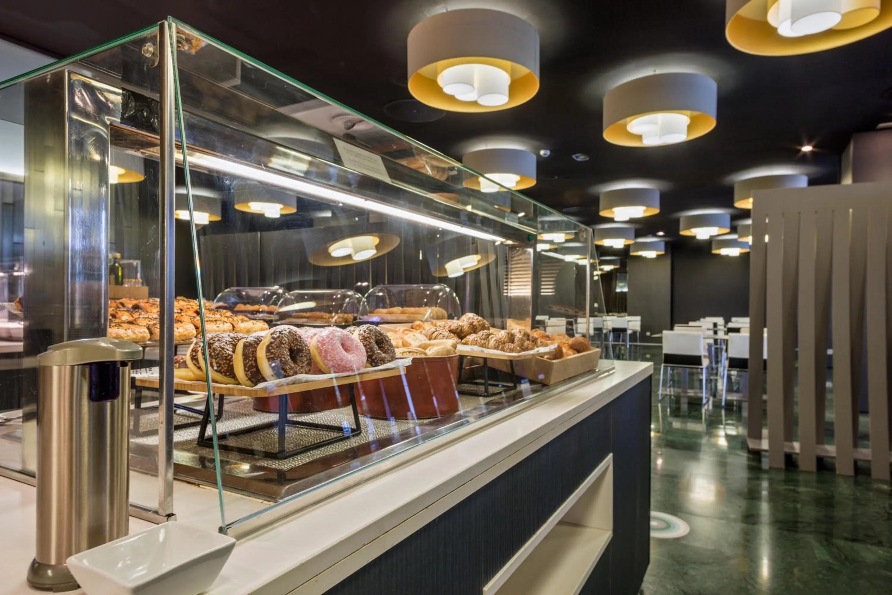 Restaurant/places to eat in Melia Sitges