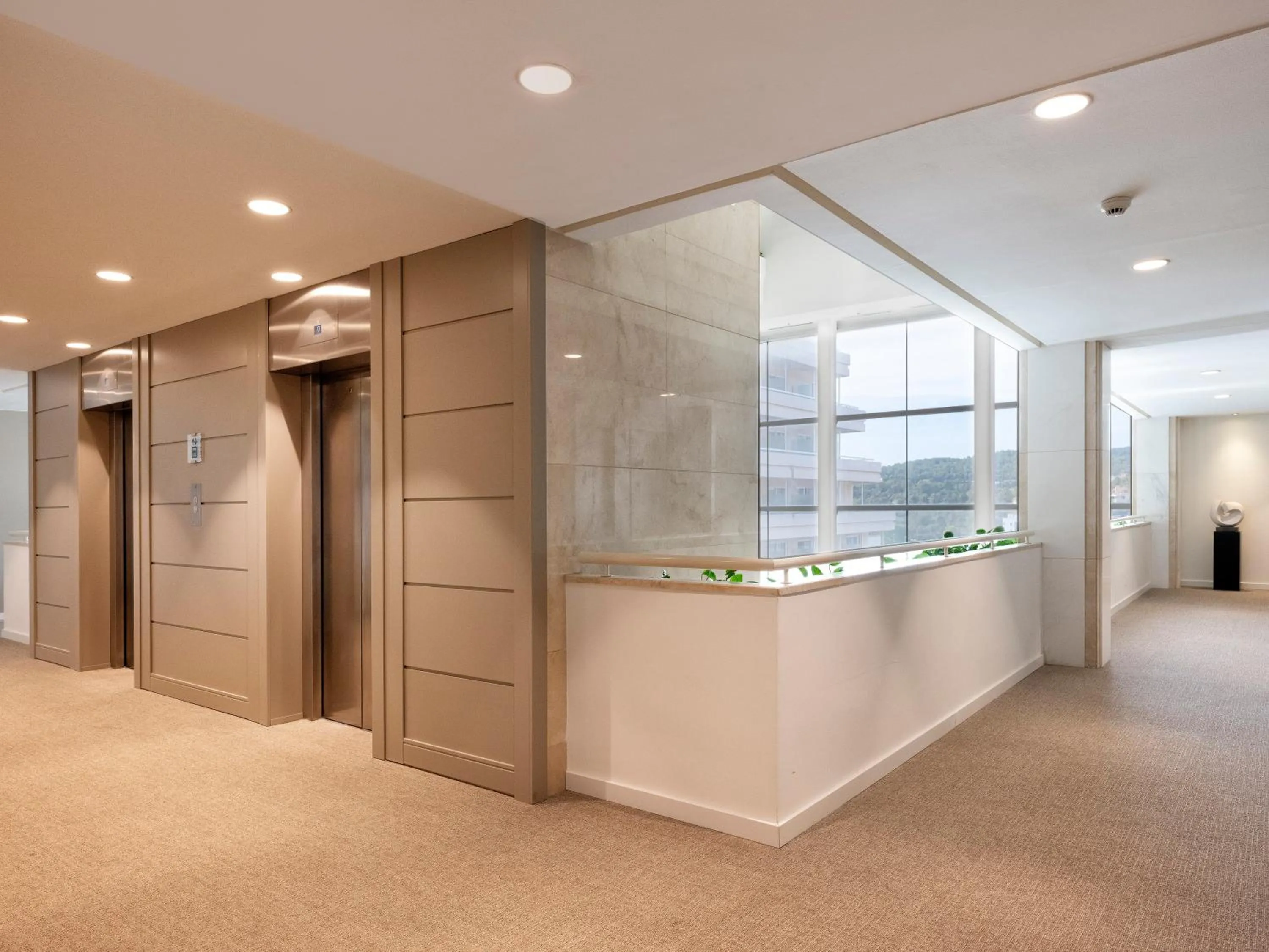 elevator in Melia Sitges