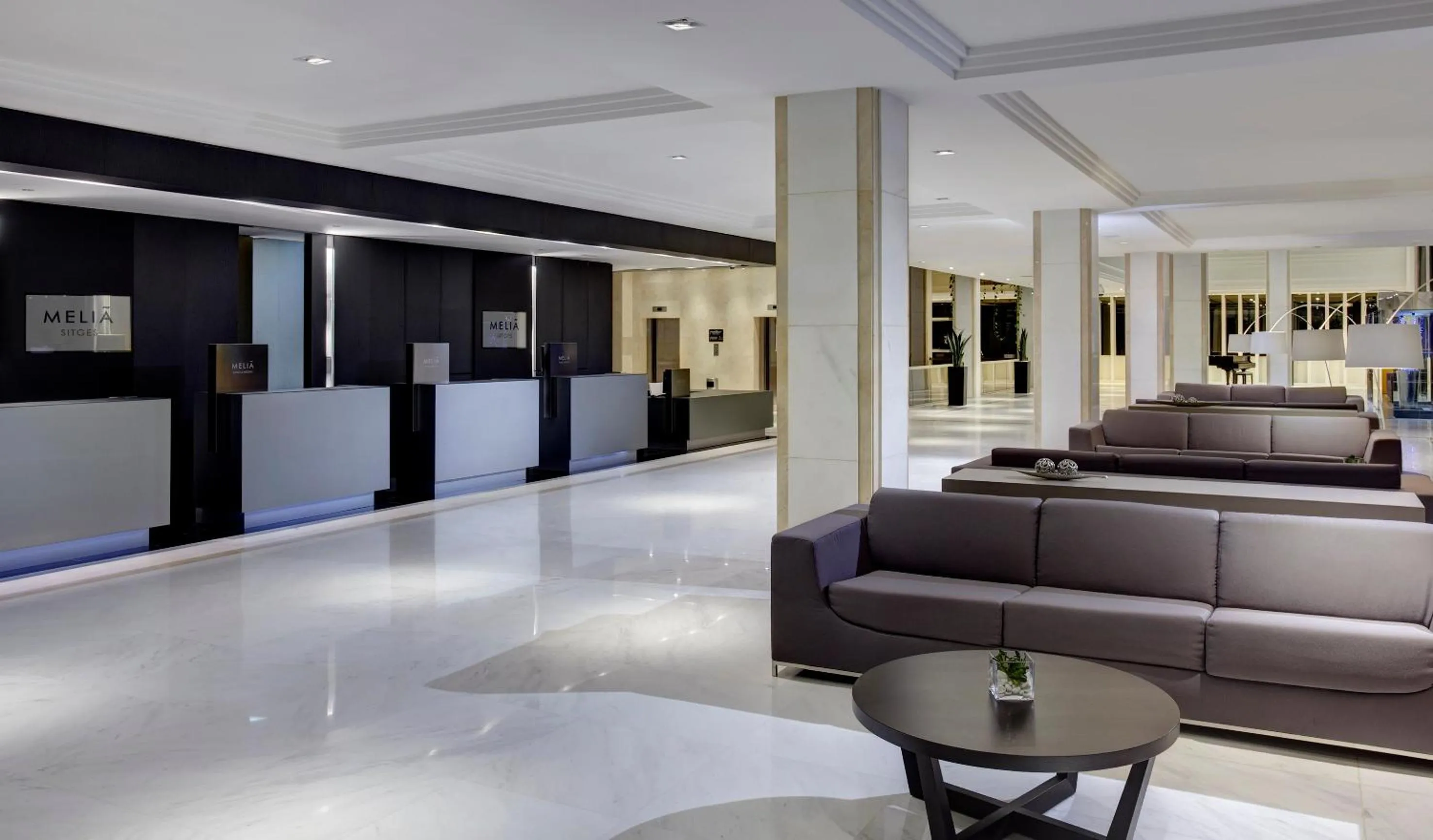 Lobby or reception in Melia Sitges