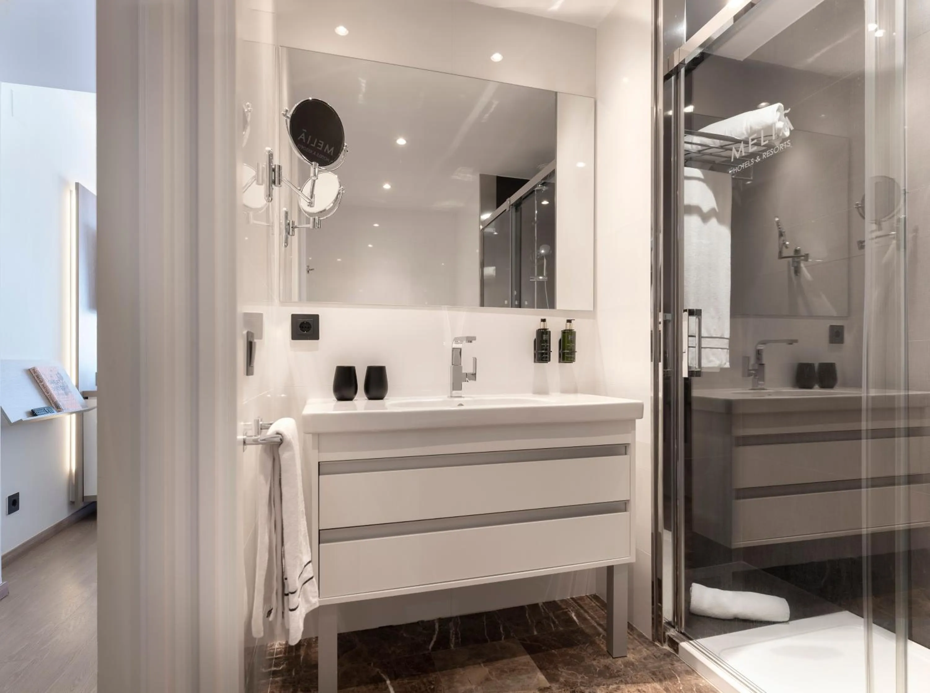 Shower in Melia Sitges