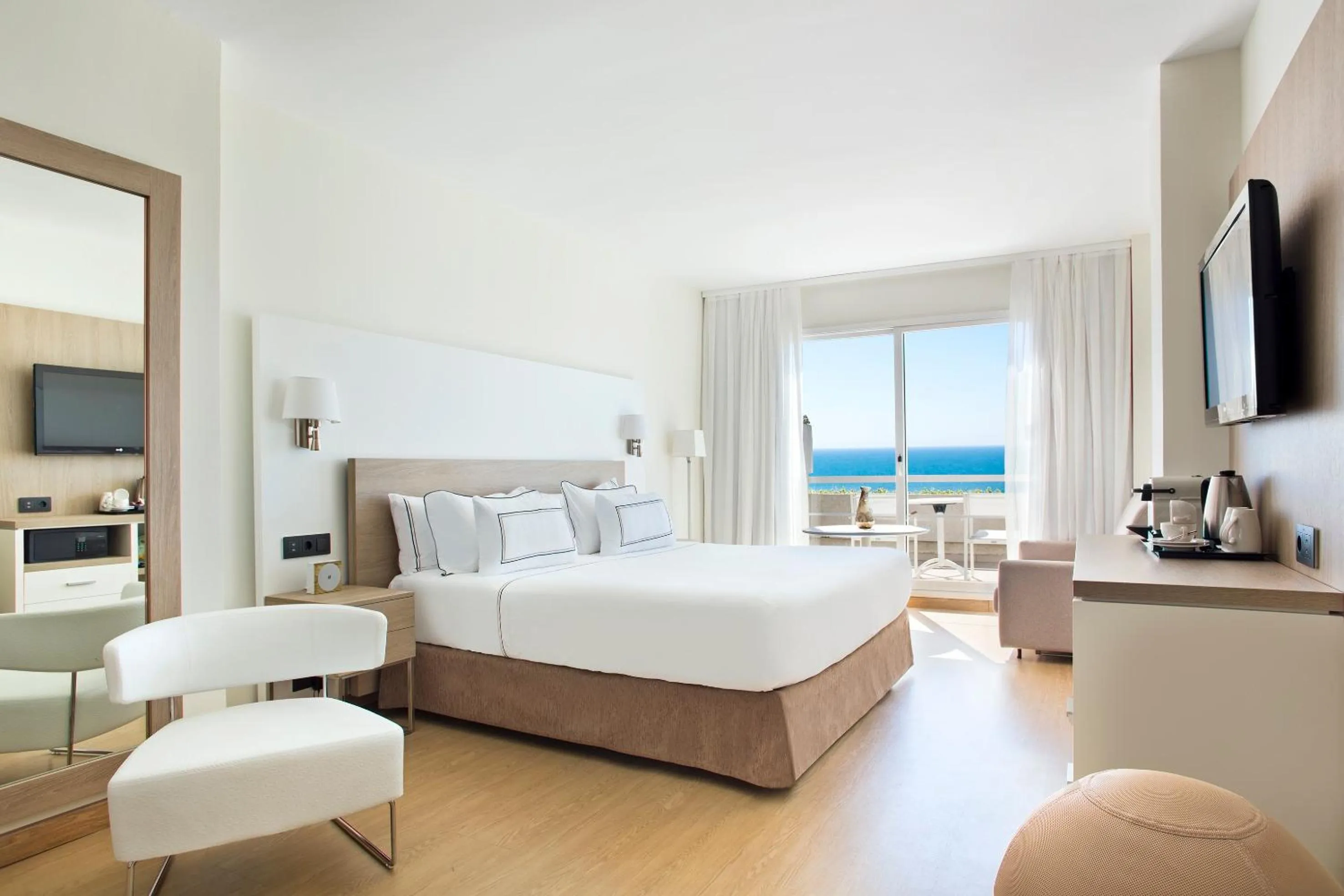 Bedroom, Bed in Melia Sitges