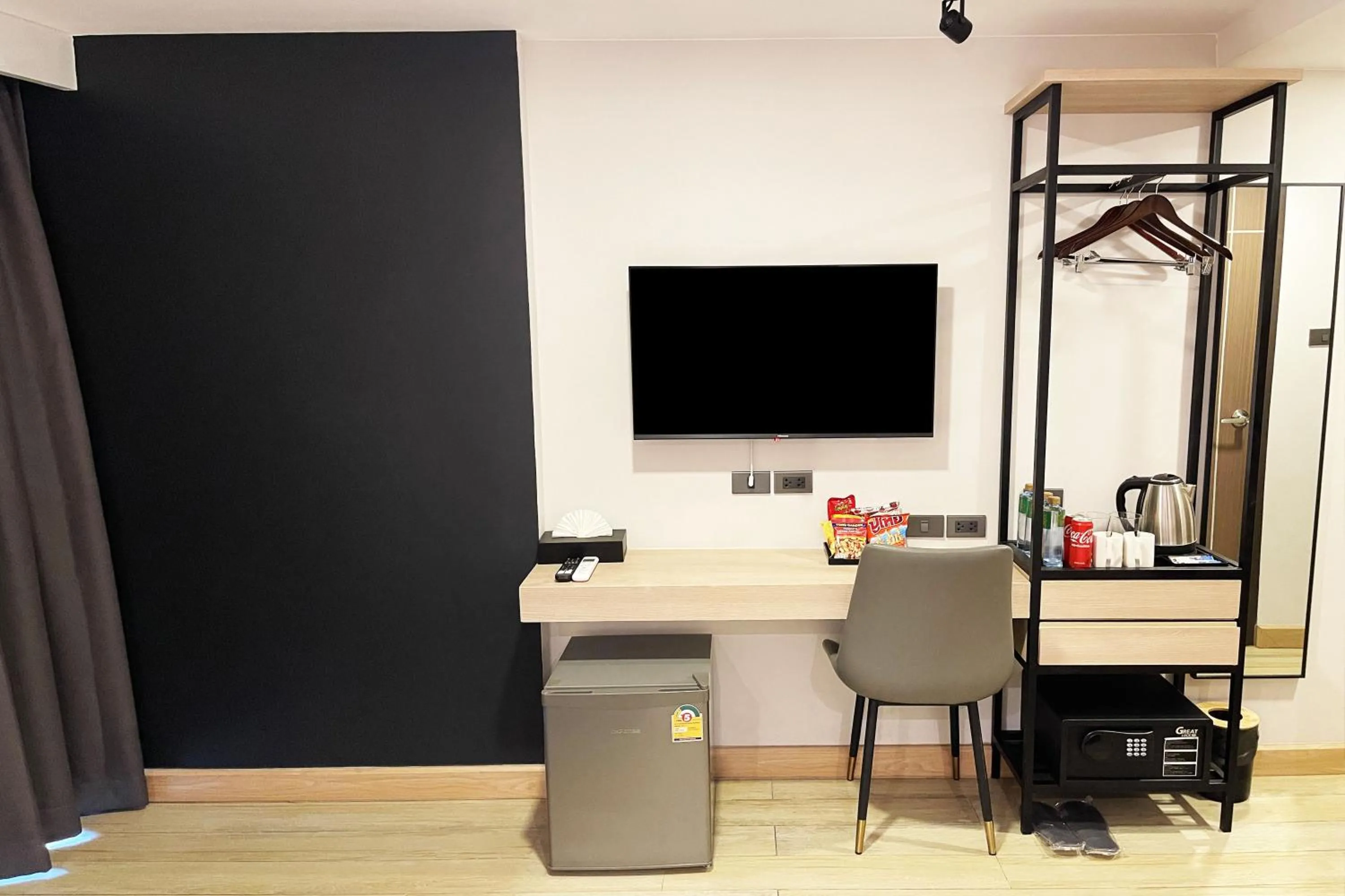 TV and multimedia in City Park Hotel Bangkok Pratunam by PCL