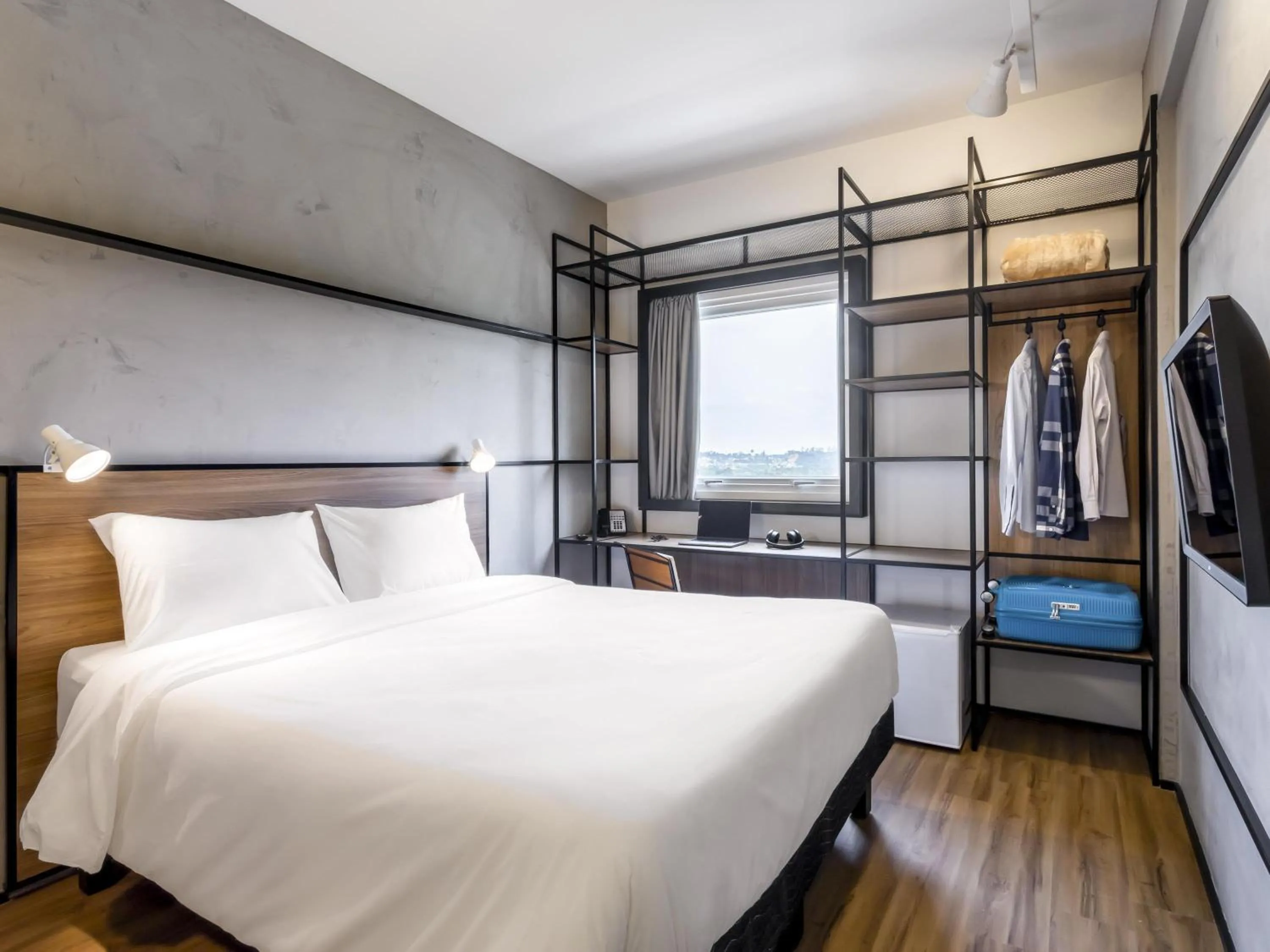 Bedroom, Bed in Ibis Aruja