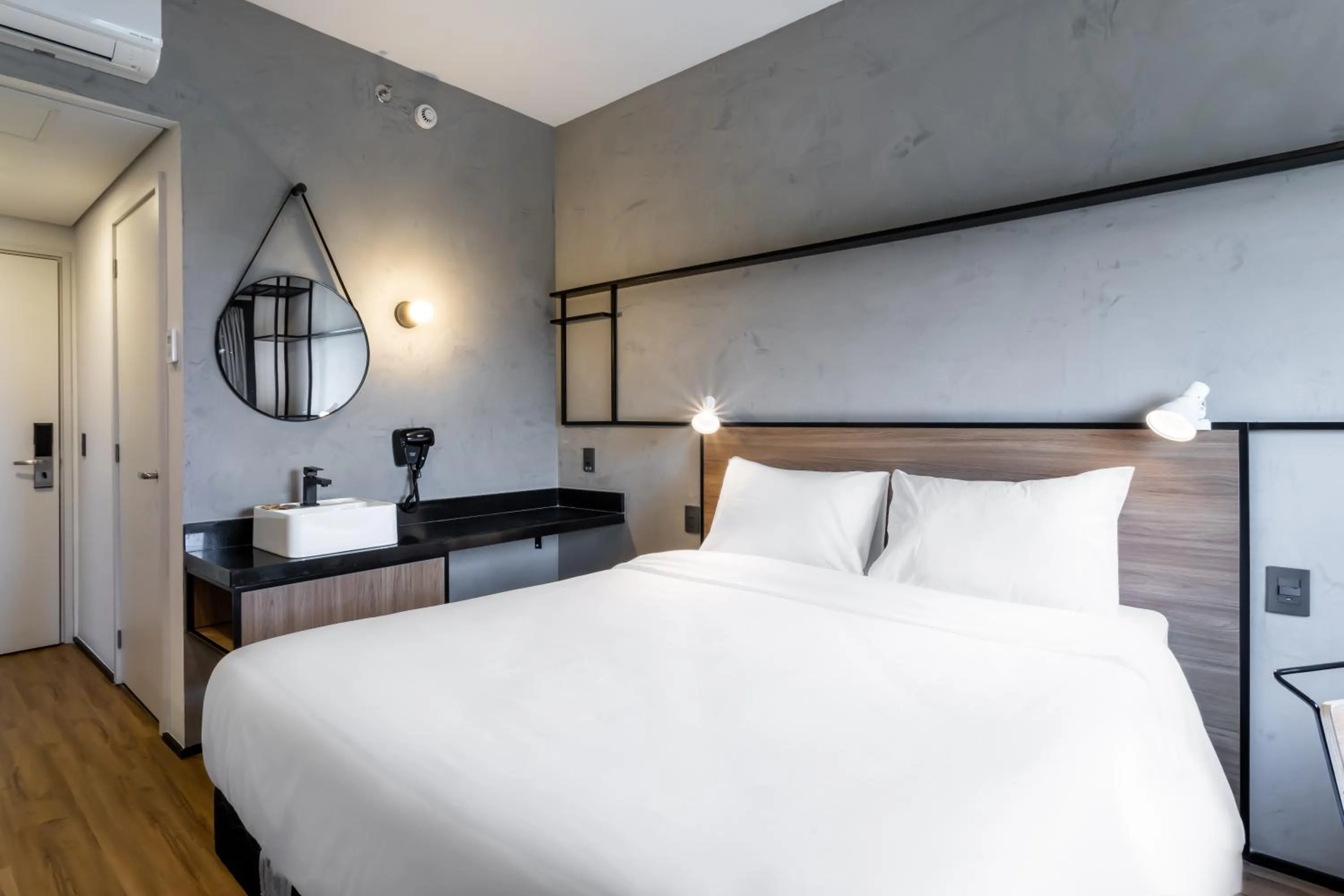 Bedroom, Bed in Ibis Aruja