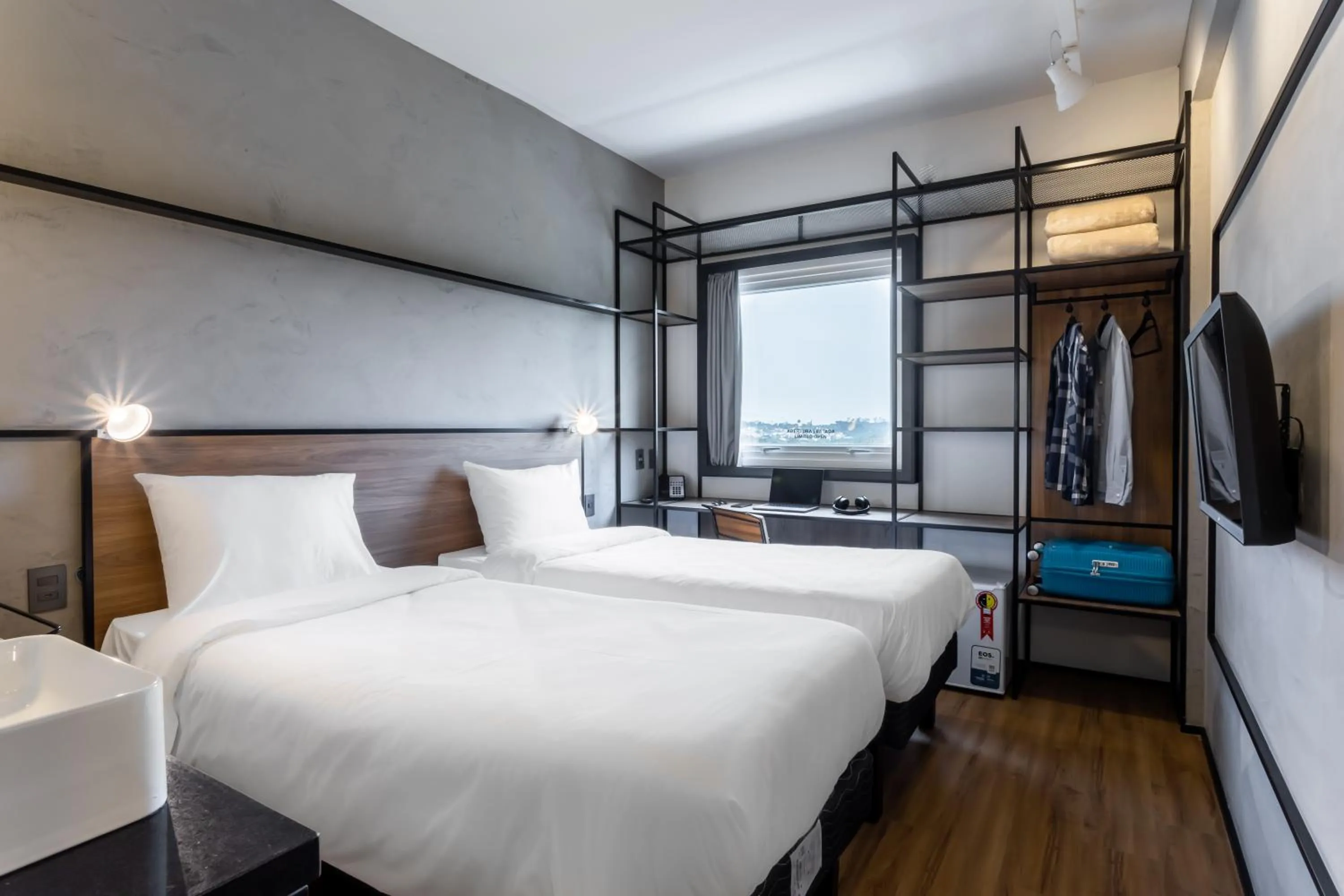 Photo of the whole room, Bed in Ibis Aruja