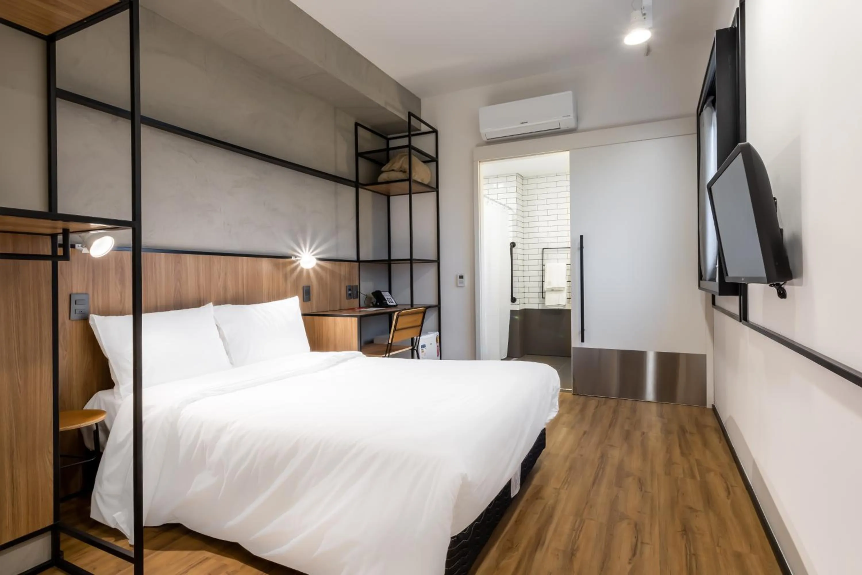 Bedroom, Bed in Ibis Aruja