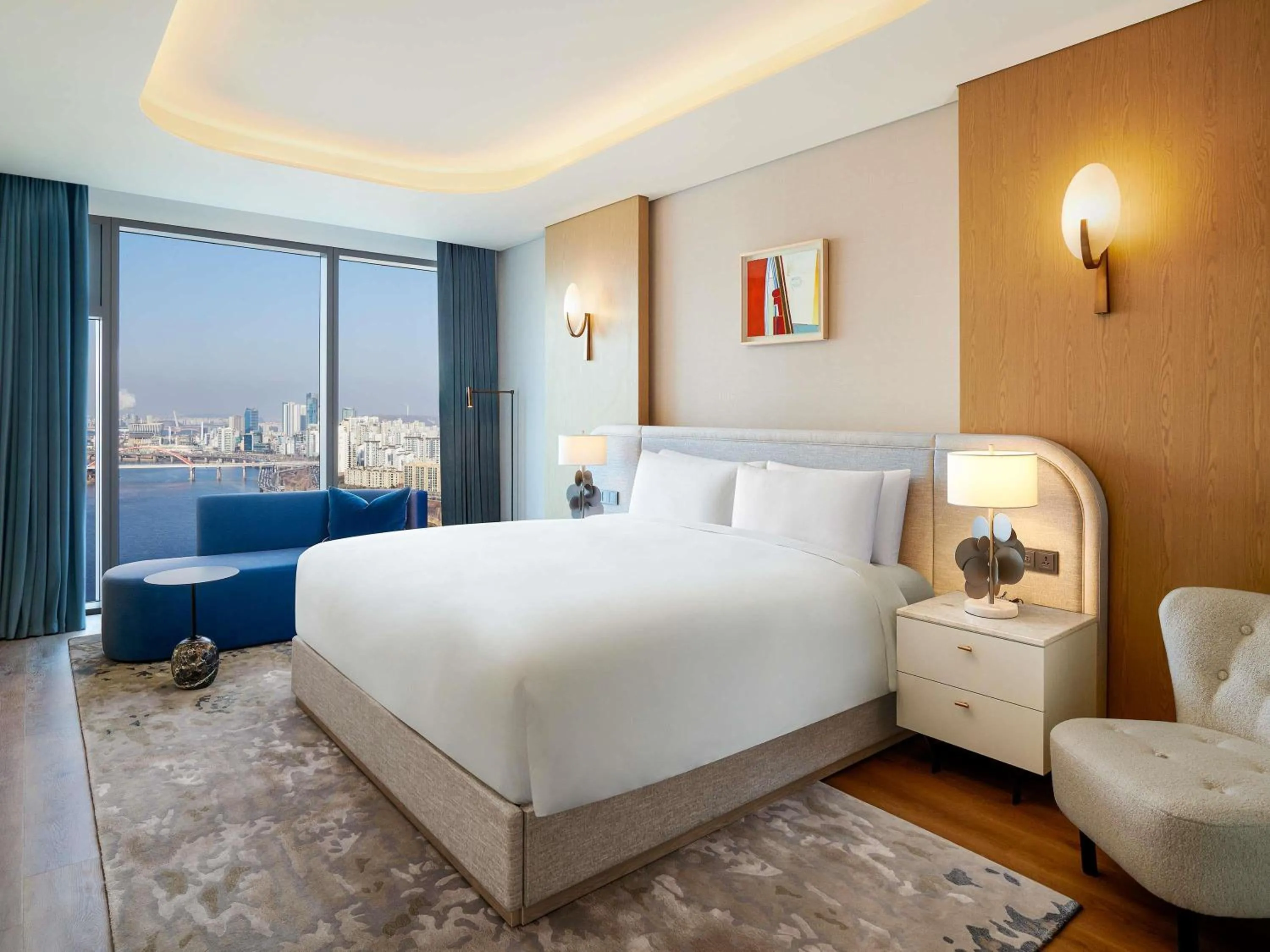 Bedroom, Bed in Naru Ambassador Hotel Seoul - MGallery Collection