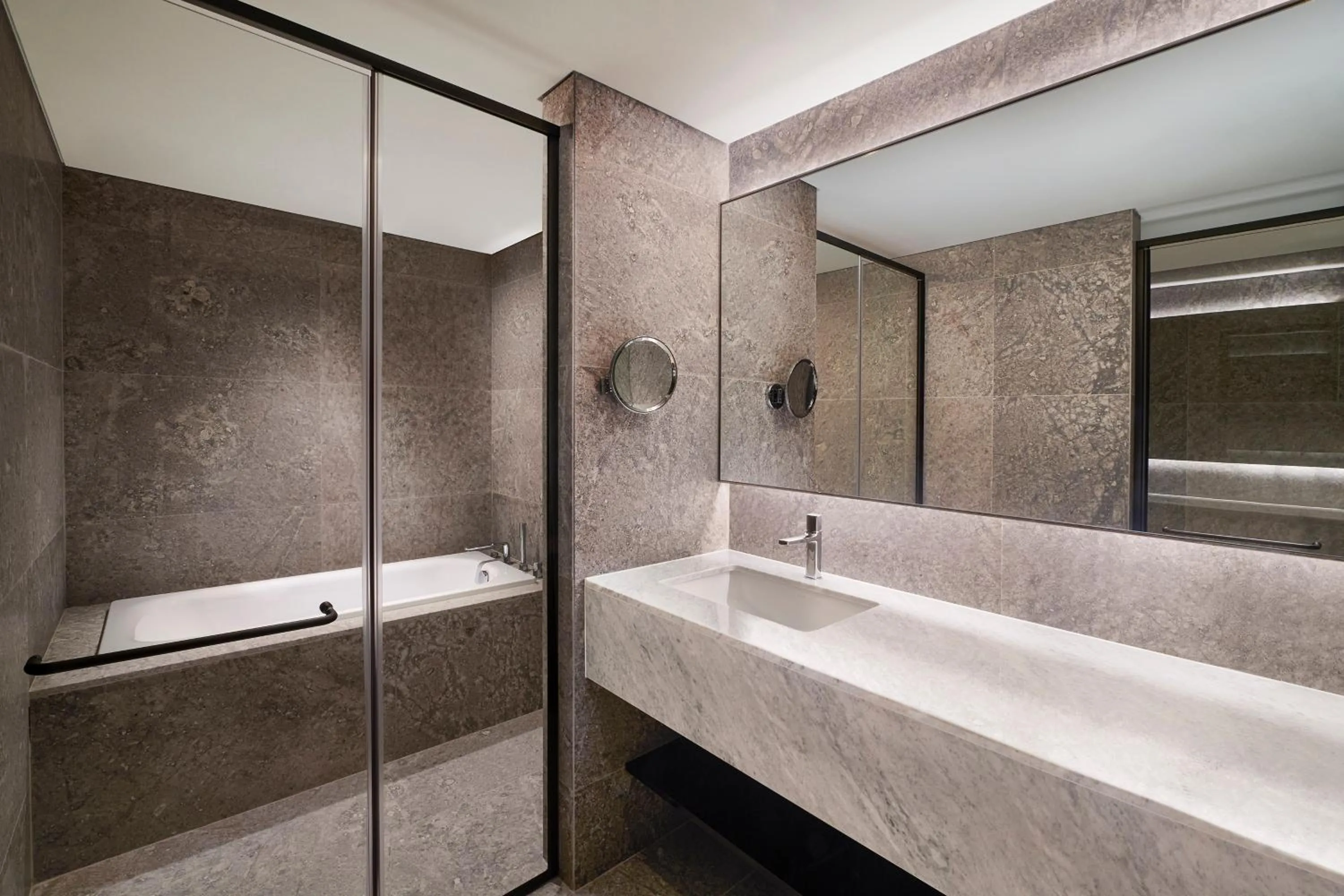 Bathroom in Naru Ambassador Hotel Seoul - MGallery Collection