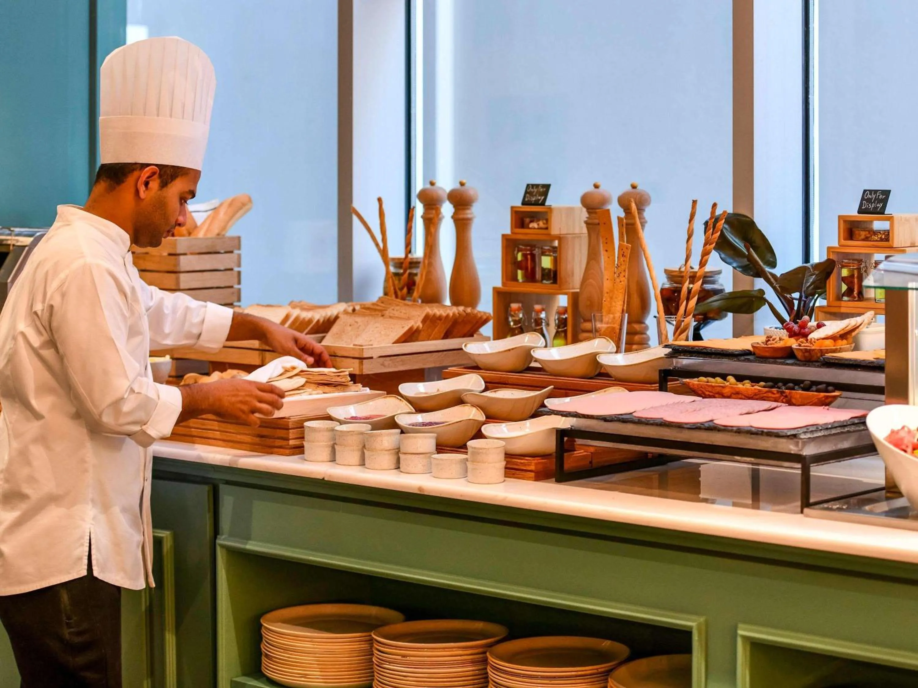 Restaurant/places to eat in Adagio Doha