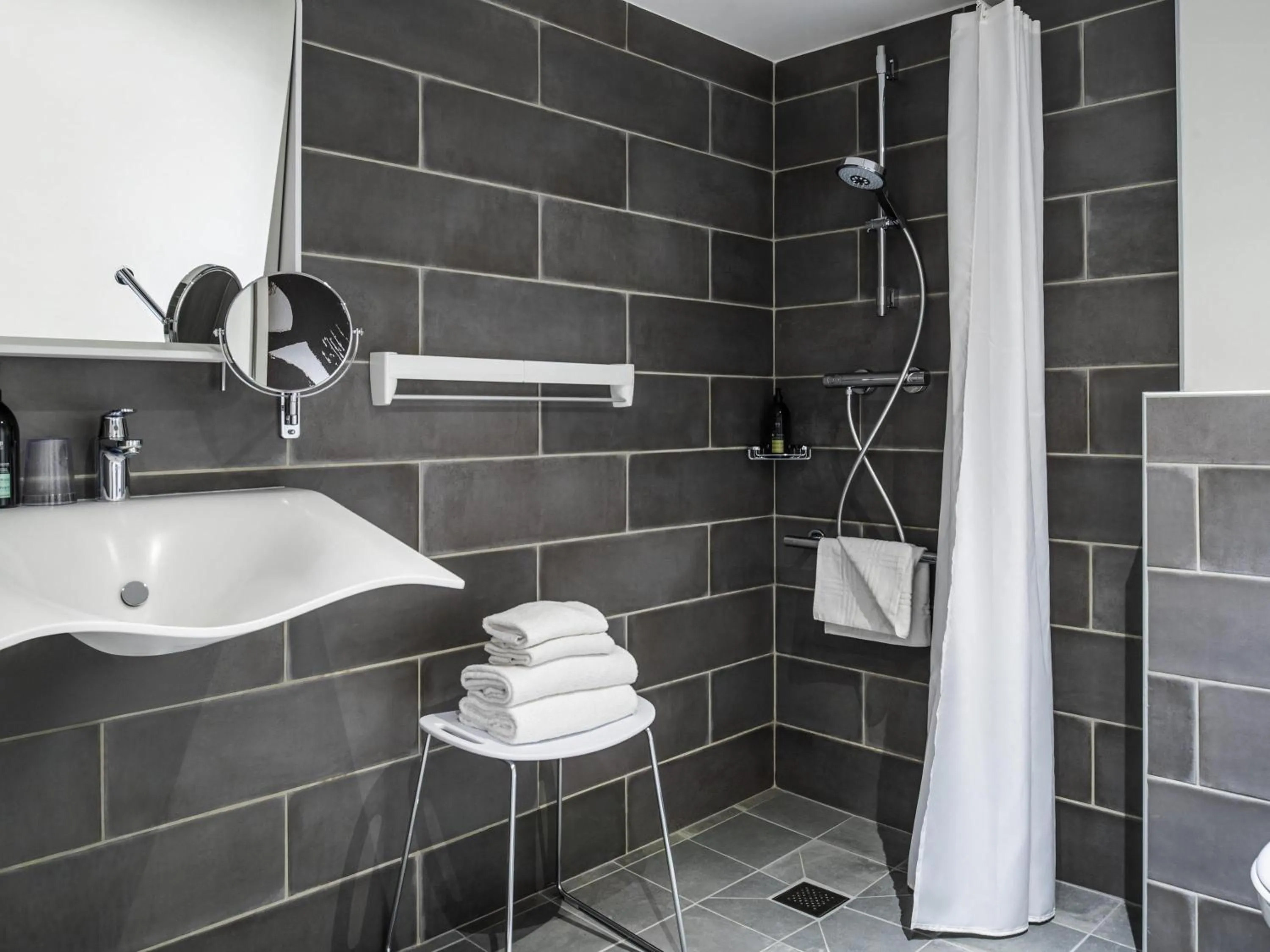 Bedroom in Aparthotel Adagio Glasgow Central