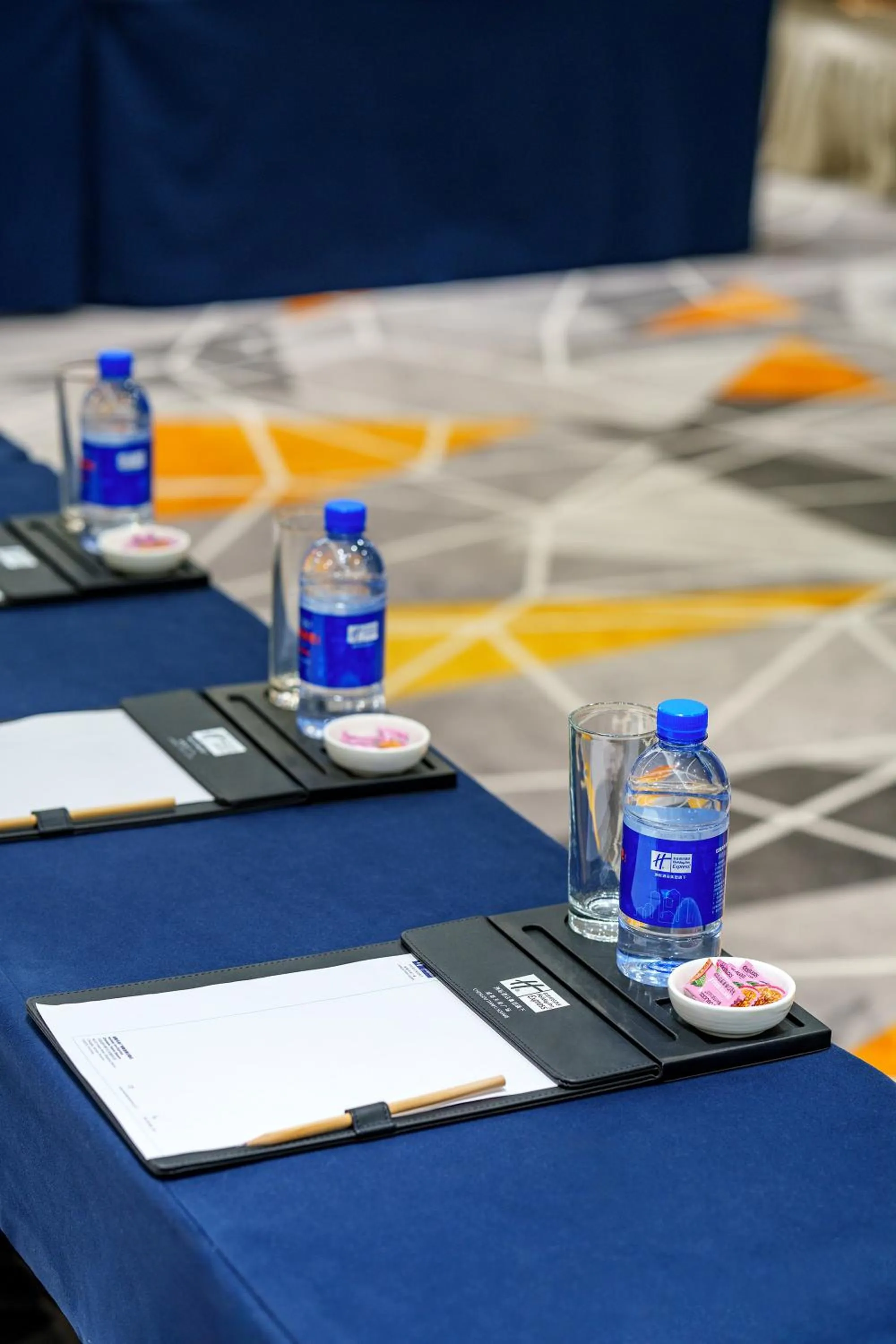 Meeting/conference room, Bed in Holiday Inn Express Chengdu Tianfu Square by IHG - Chunxi Road and Kuanzhai Alley