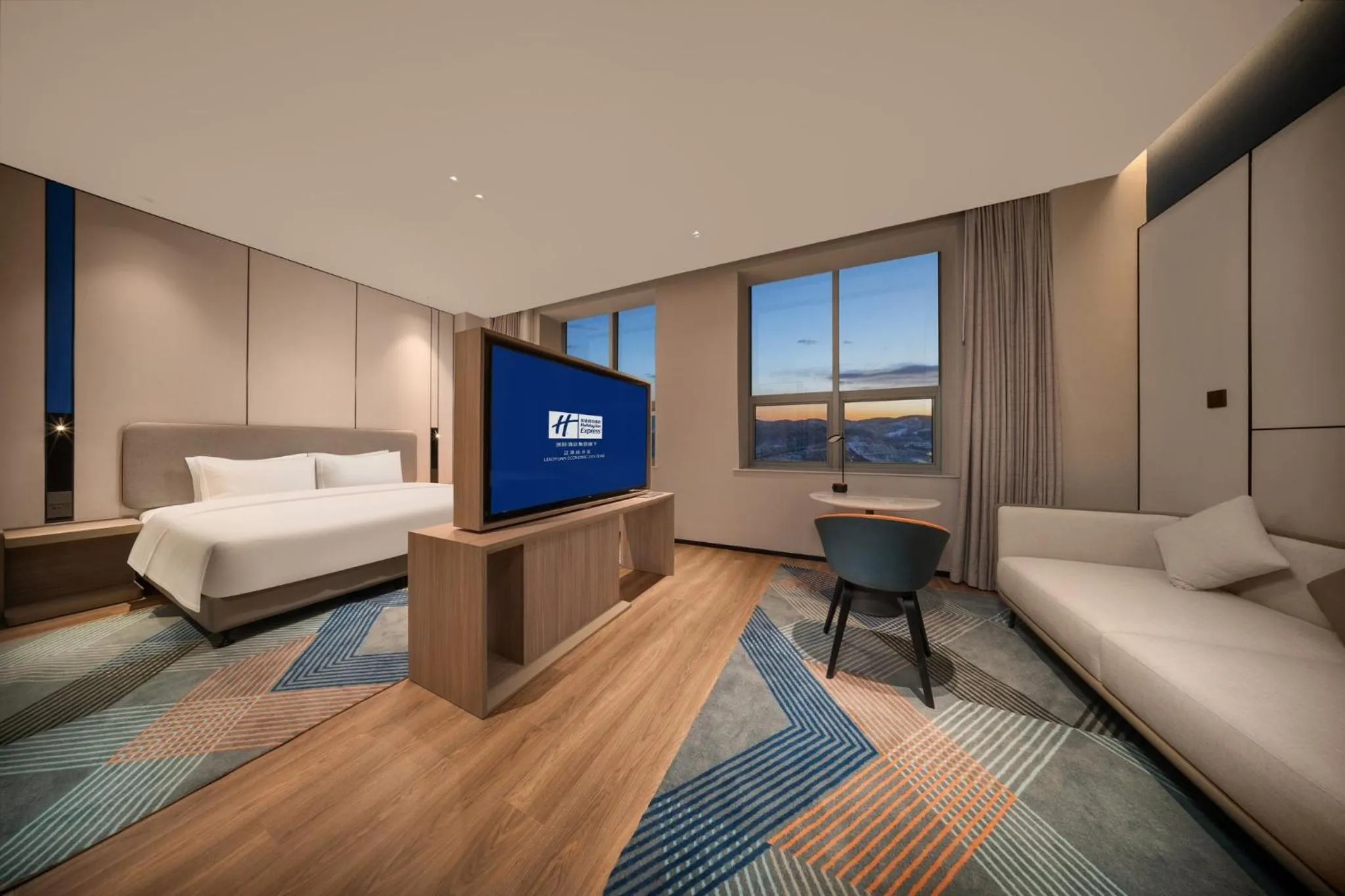 Photo of the whole room in Holiday Inn Express Liaoyuan Economic Dev Zone by IHG