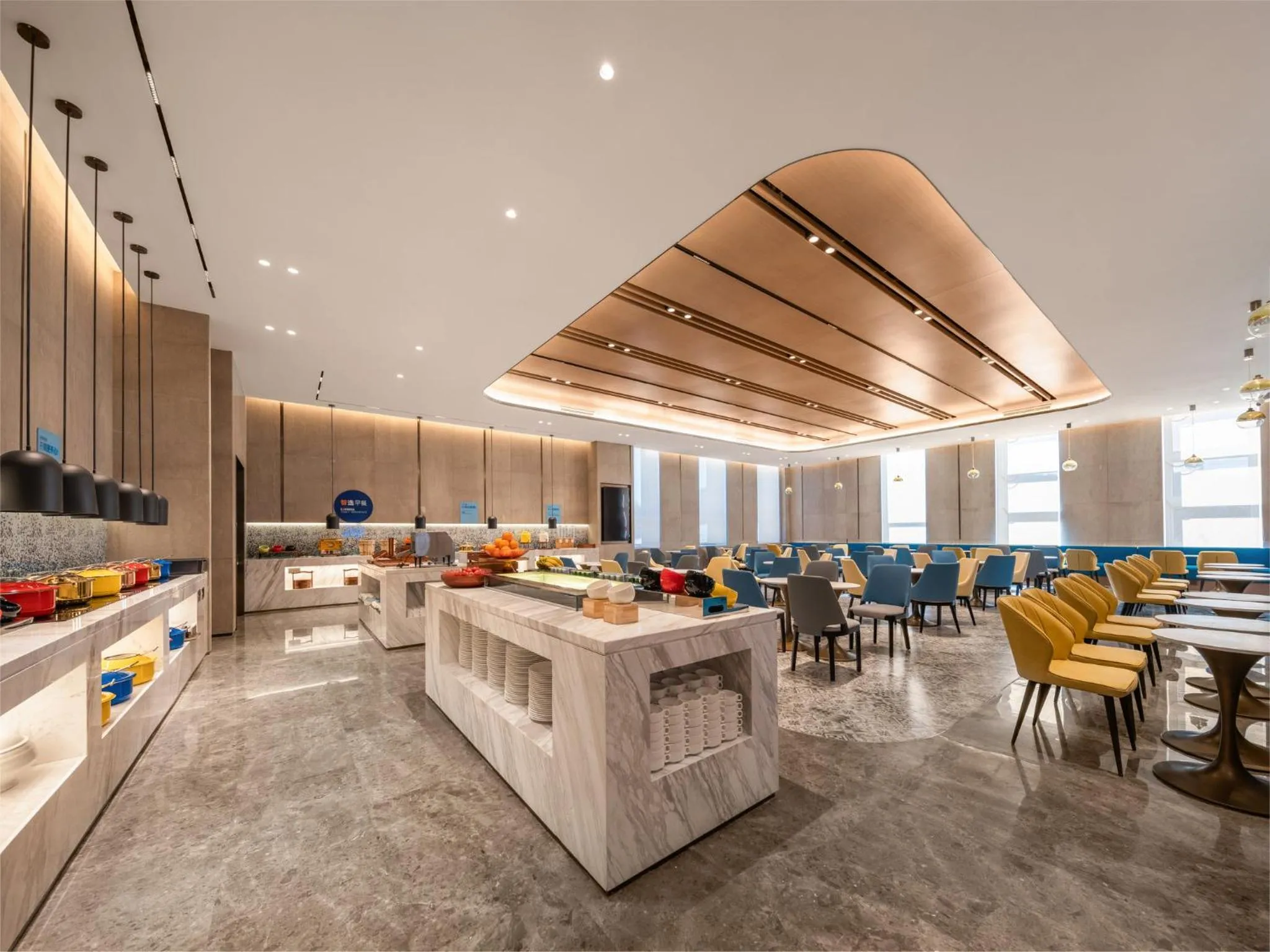 Restaurant/places to eat in Holiday Inn Express Liaoyuan Economic Dev Zone by IHG