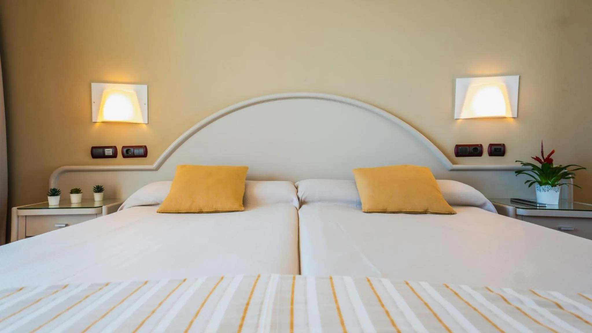 Bed in Gran Hotel Costa del Sol