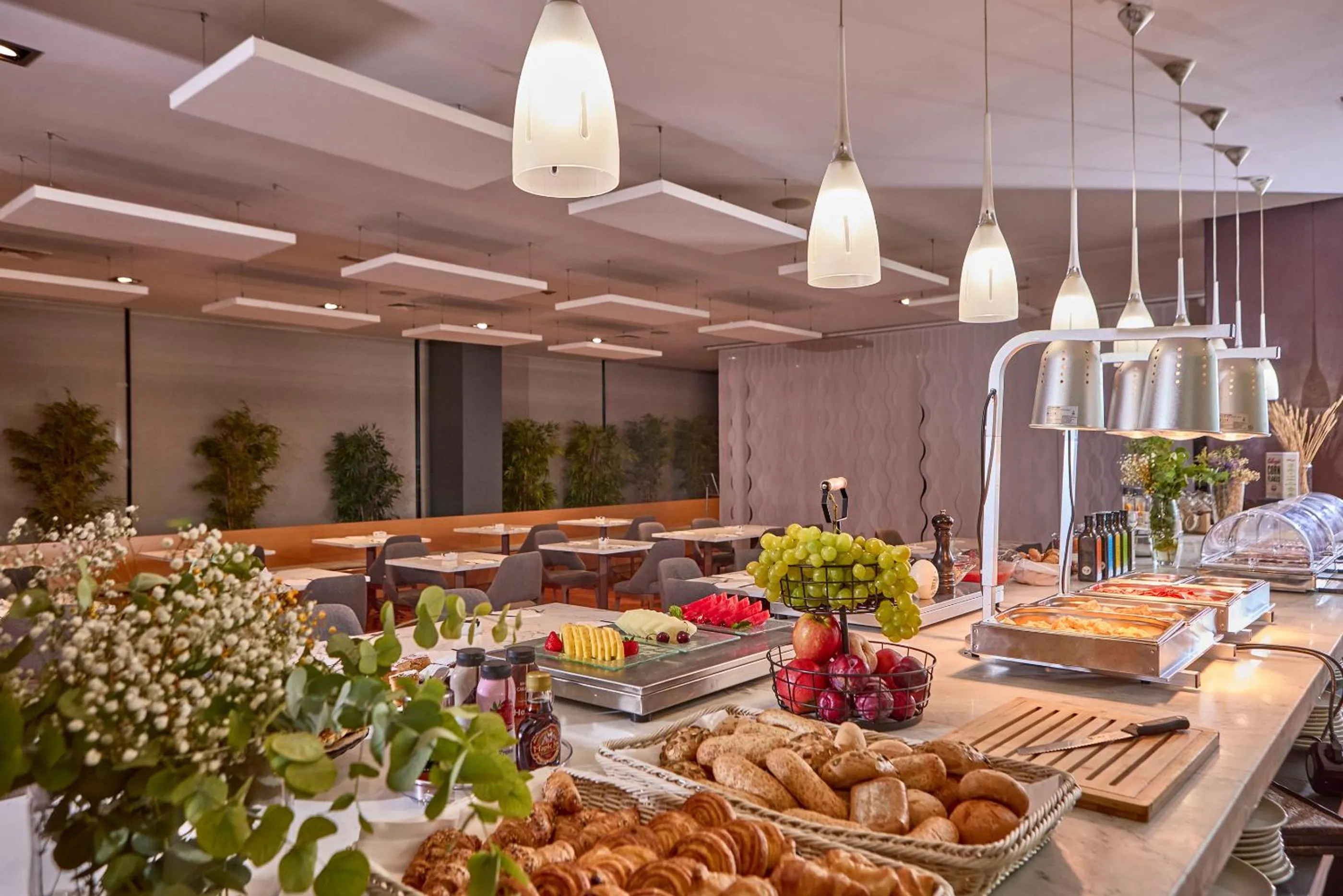 Buffet breakfast in Civis Luz Castellón 4*S