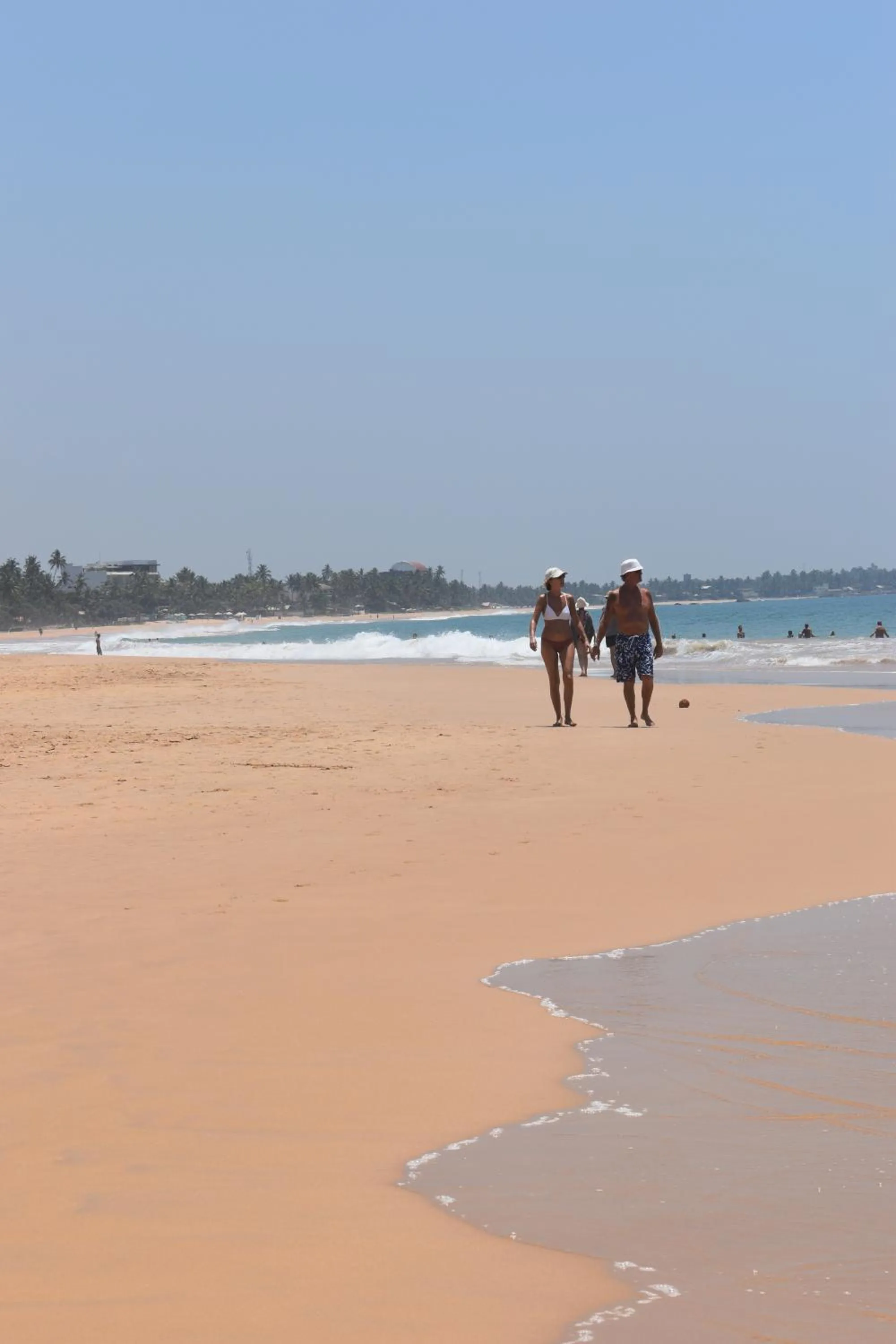 Beach in Red Eyes Cottage-Hikkaduwa