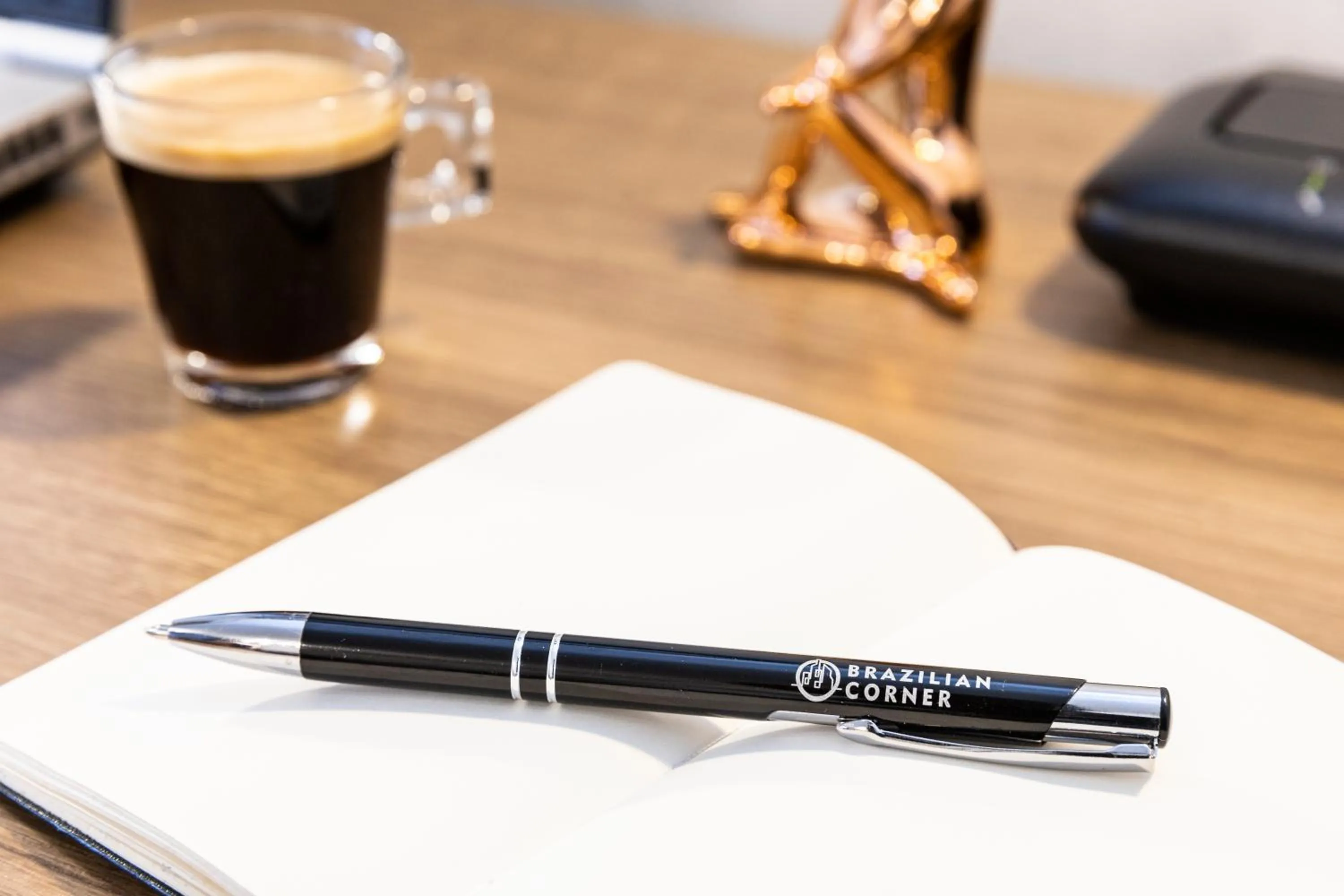 Decorative detail in 3 Quartos no Capivari com Lareira