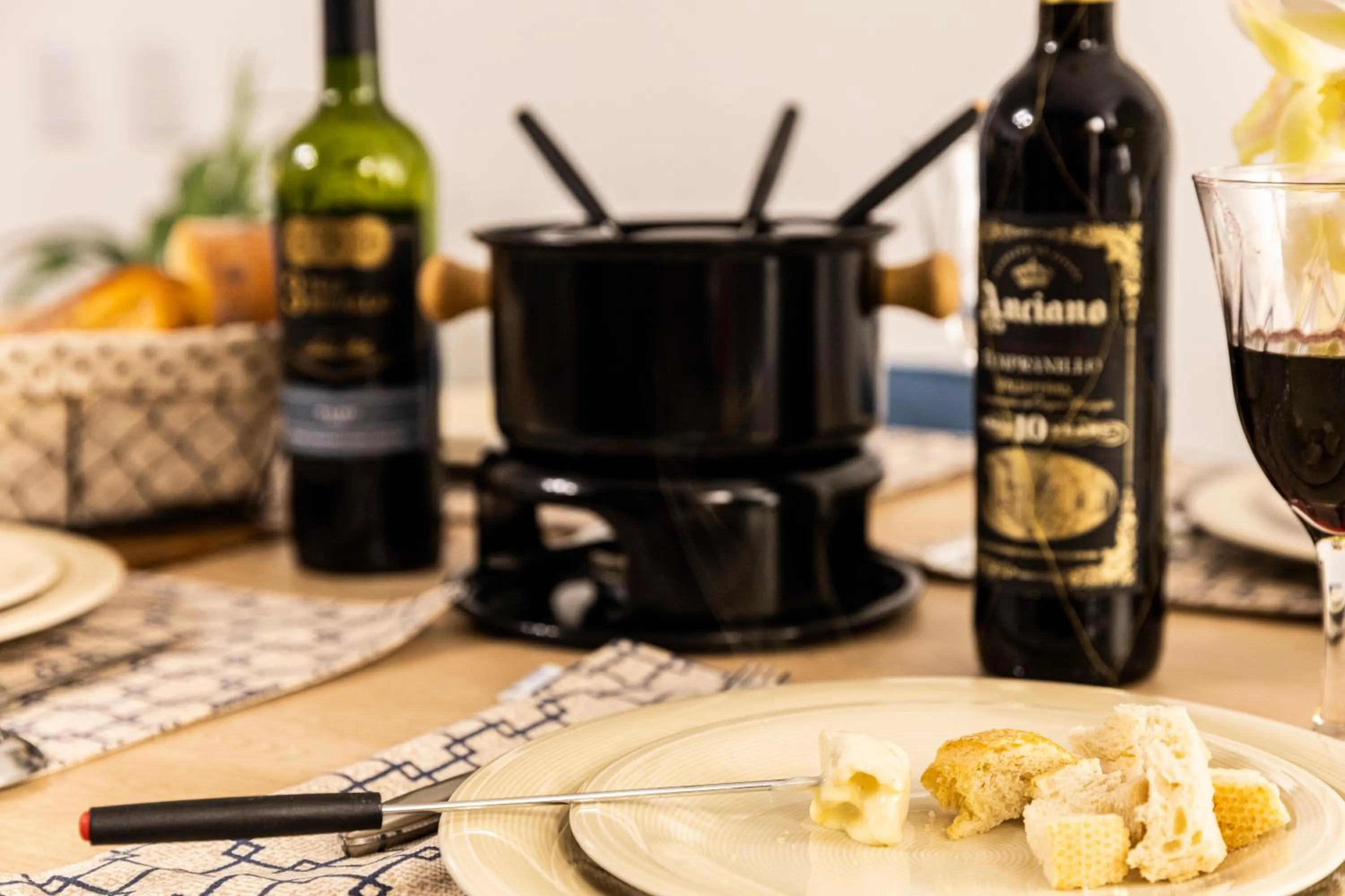 Food in 3 Quartos no Capivari com Lareira