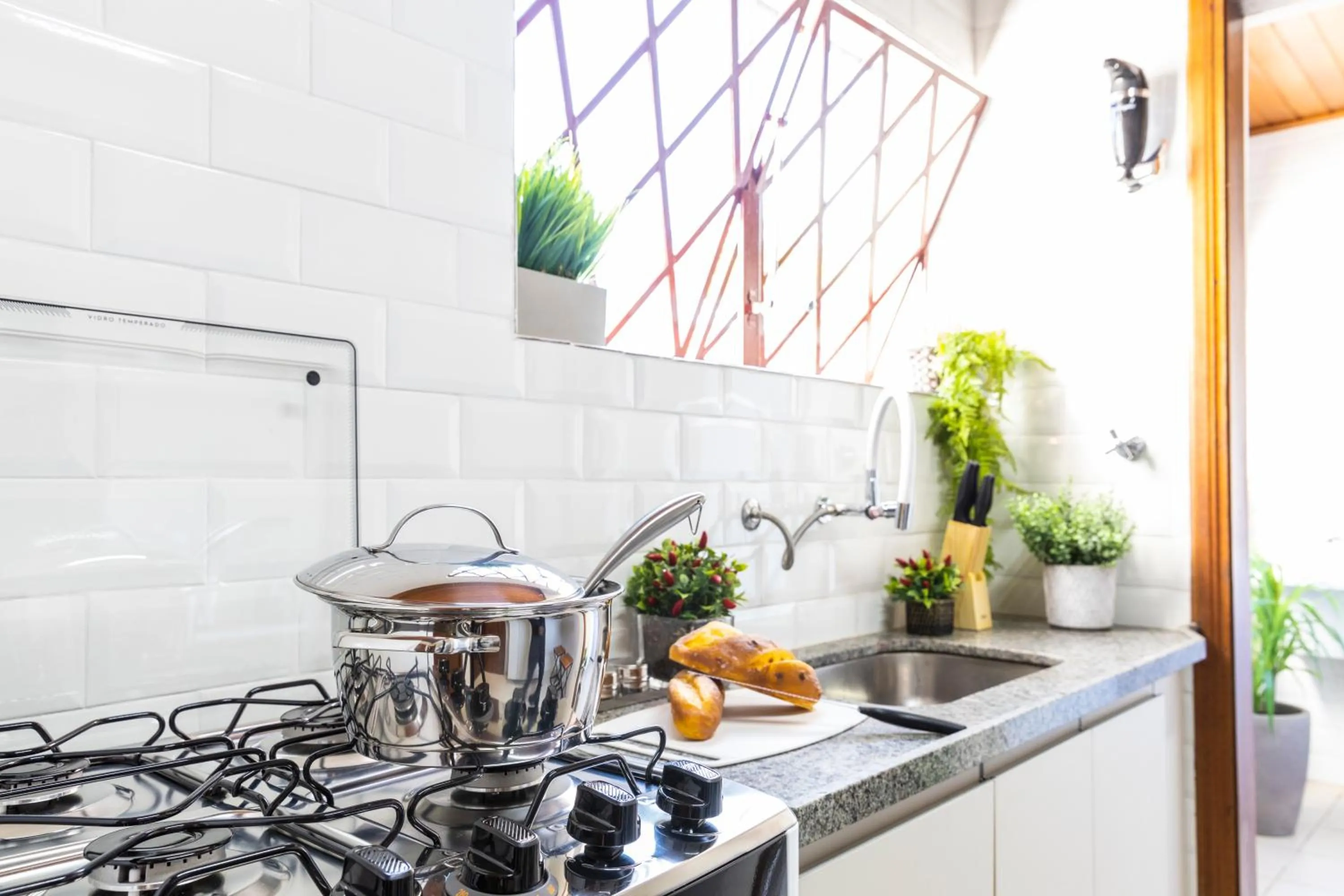 Kitchen or kitchenette in 3 Quartos no Capivari com Lareira