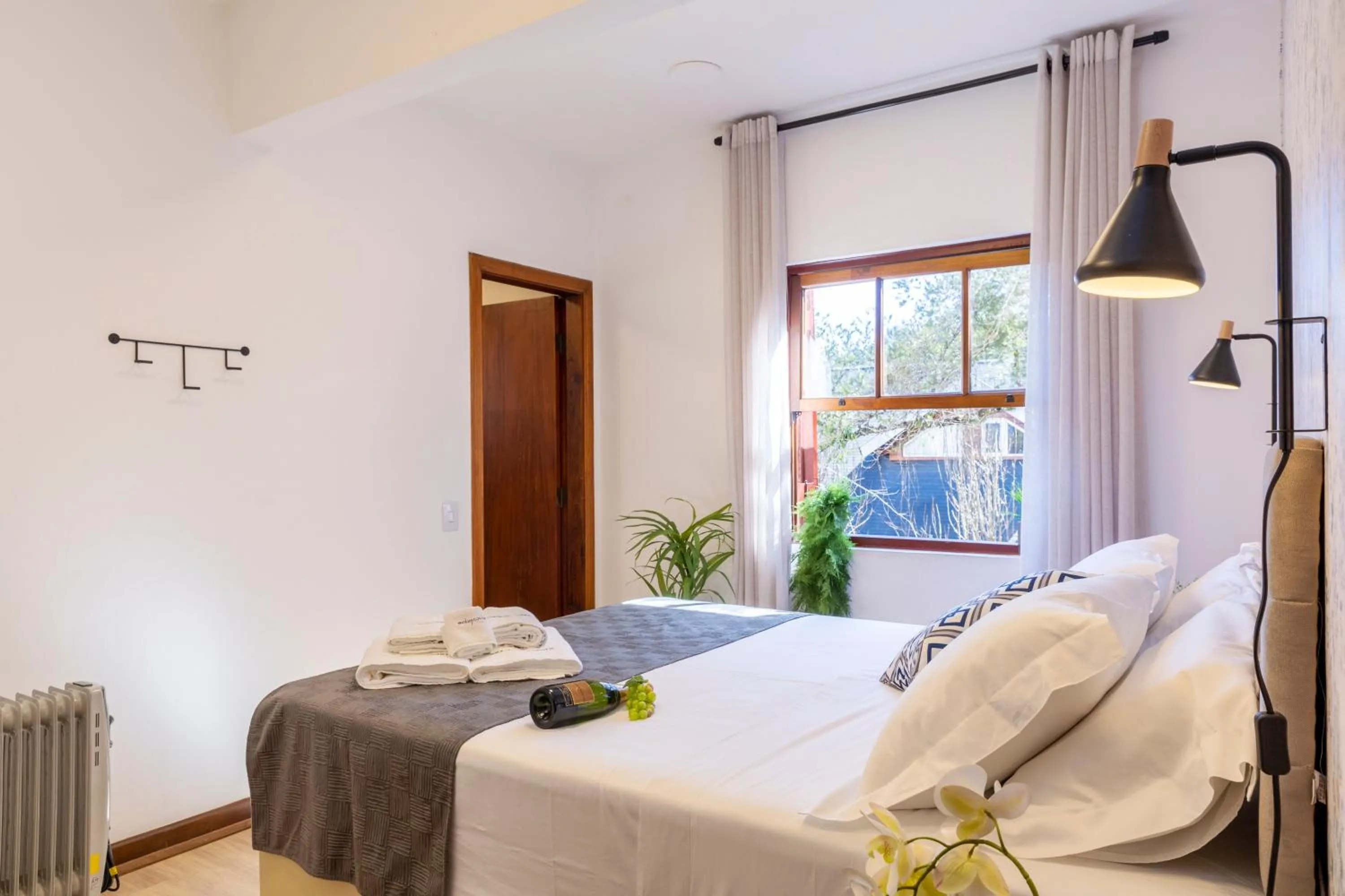 Bed in 3 Quartos no Capivari com Lareira