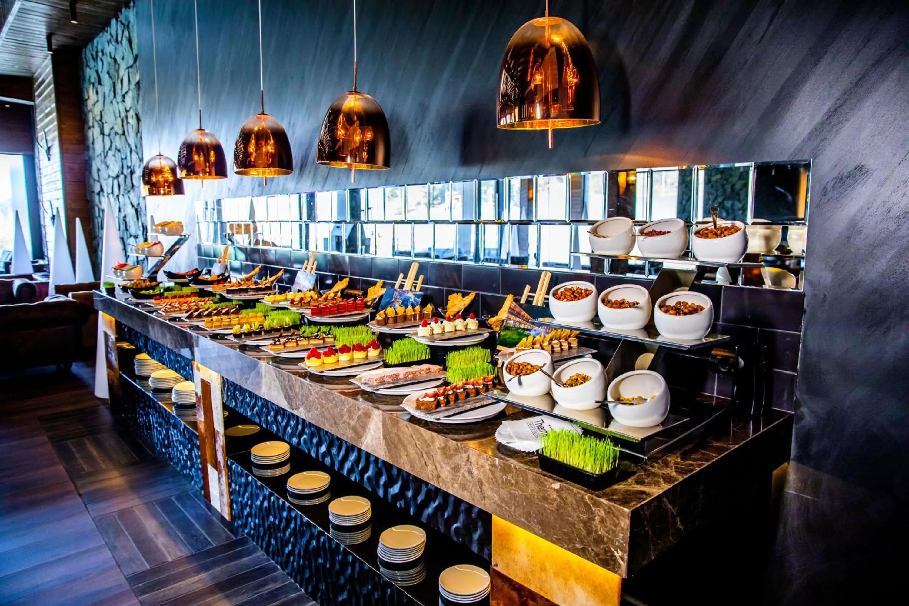 Food and drinks in Grand Hotel Therme