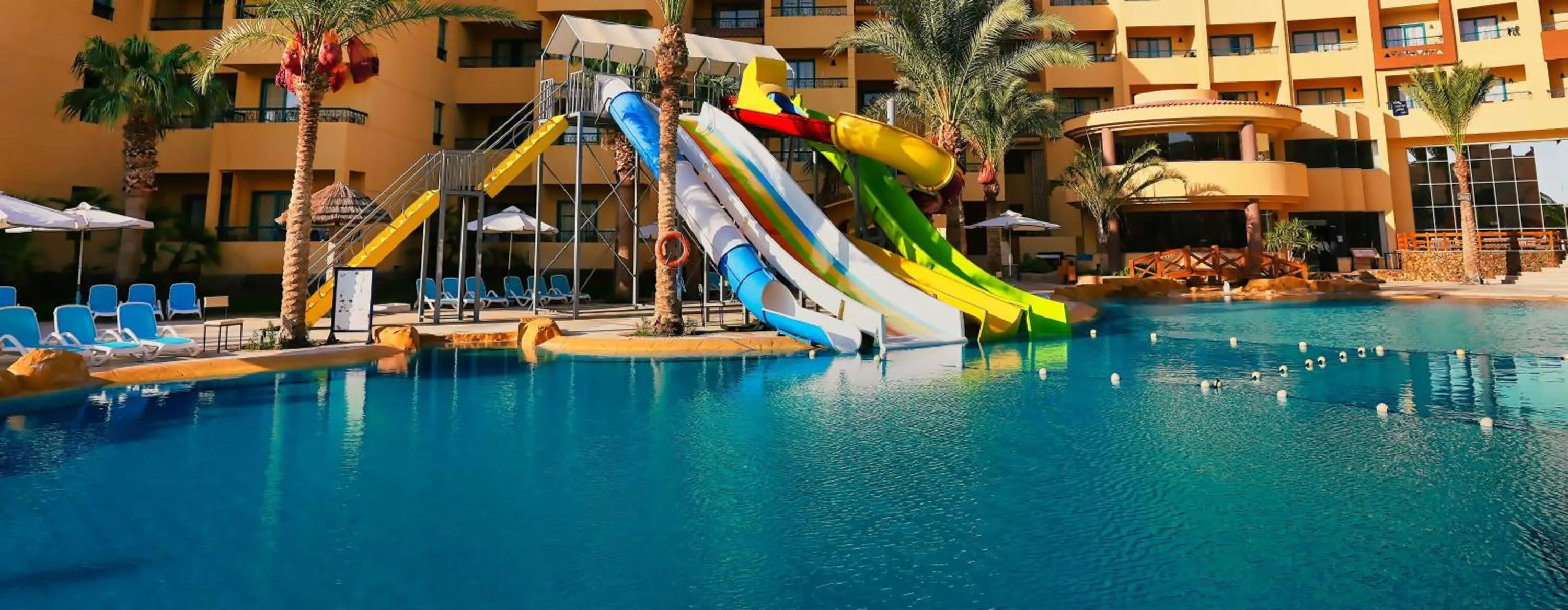 Swimming pool in Eagles Downtown Zahabia Resort & Aqua Park