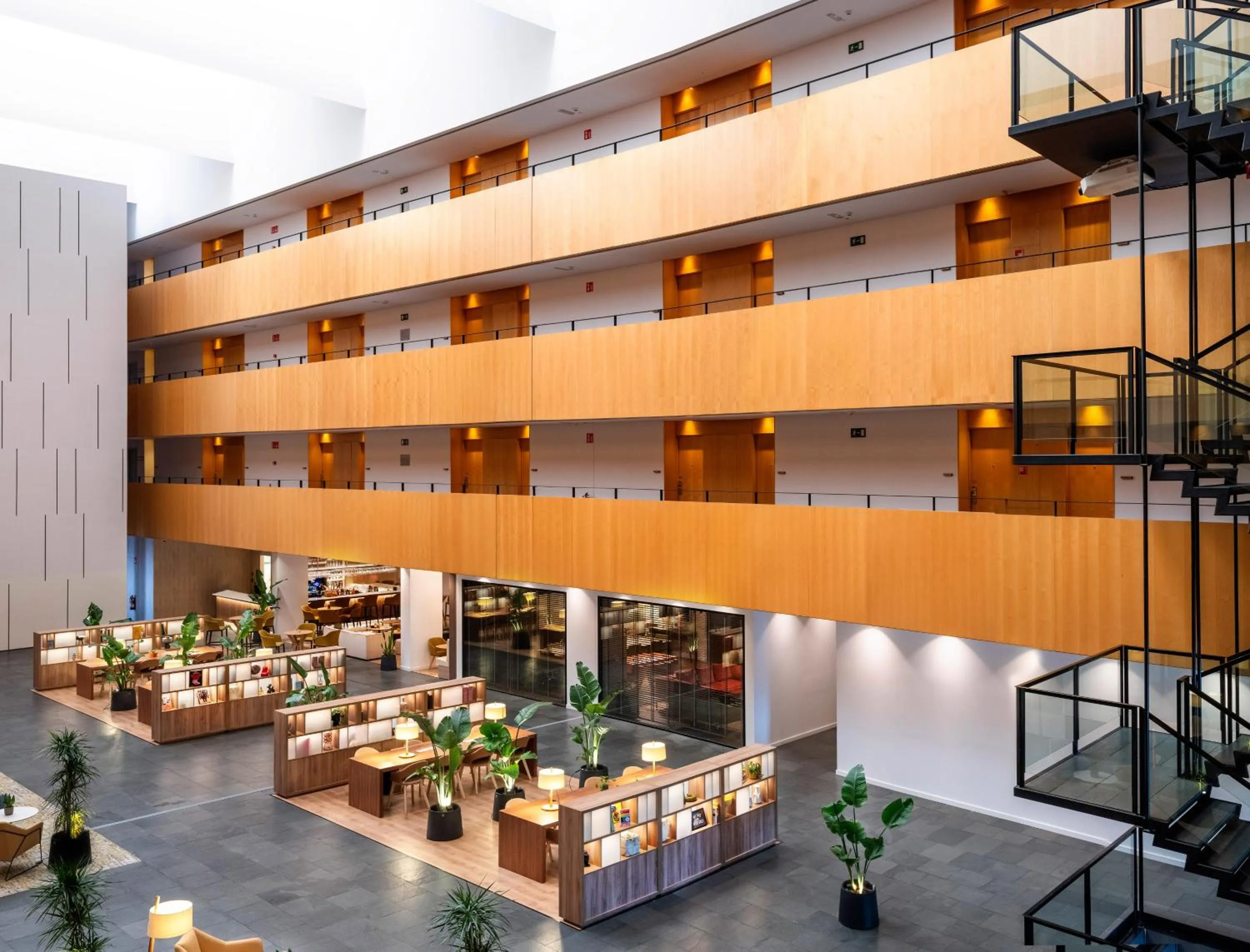 Lobby or reception in INNSiDE by Meliá Barcelona Aeropuerto