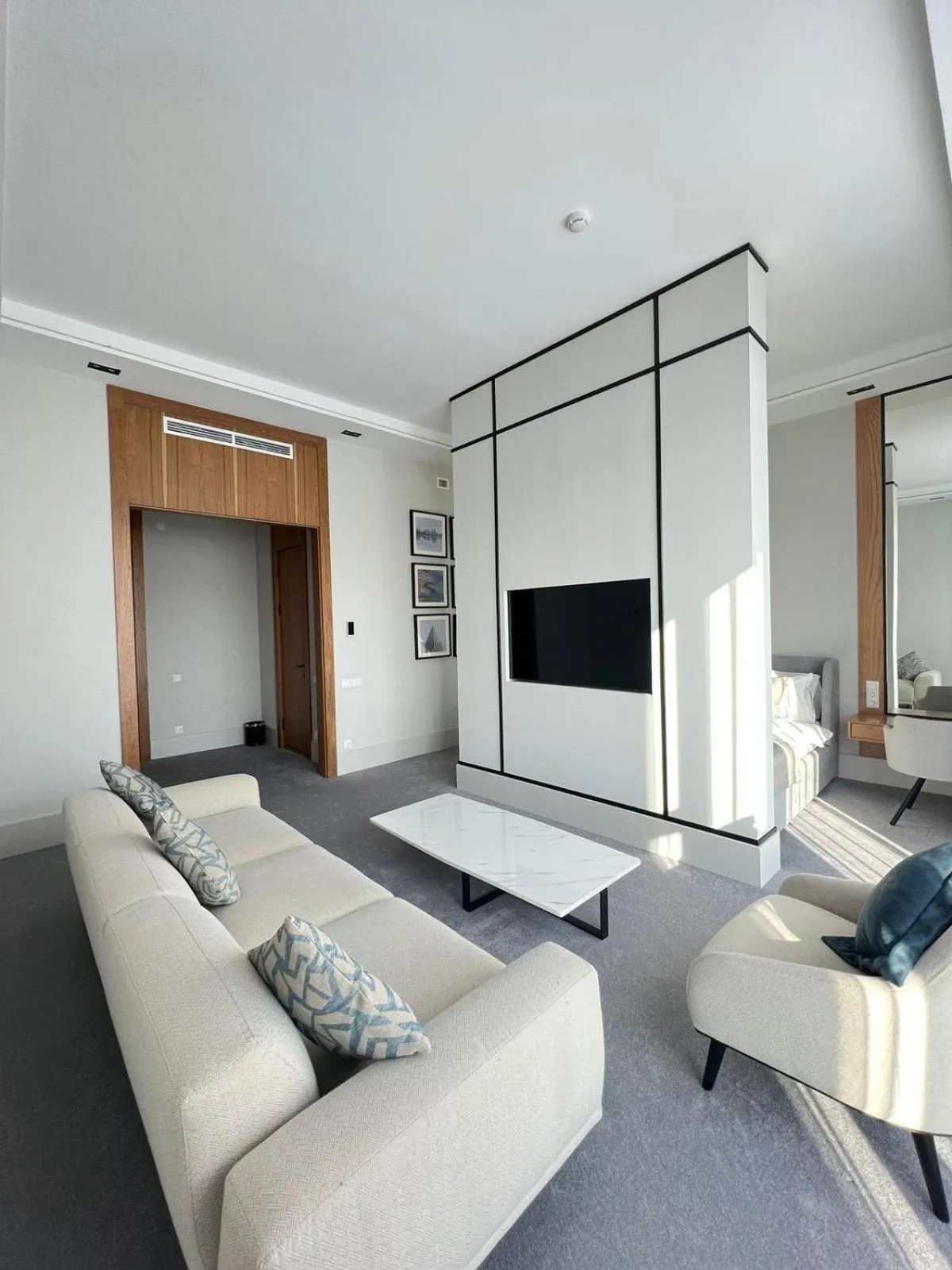 TV and multimedia in NEOS HOTEL