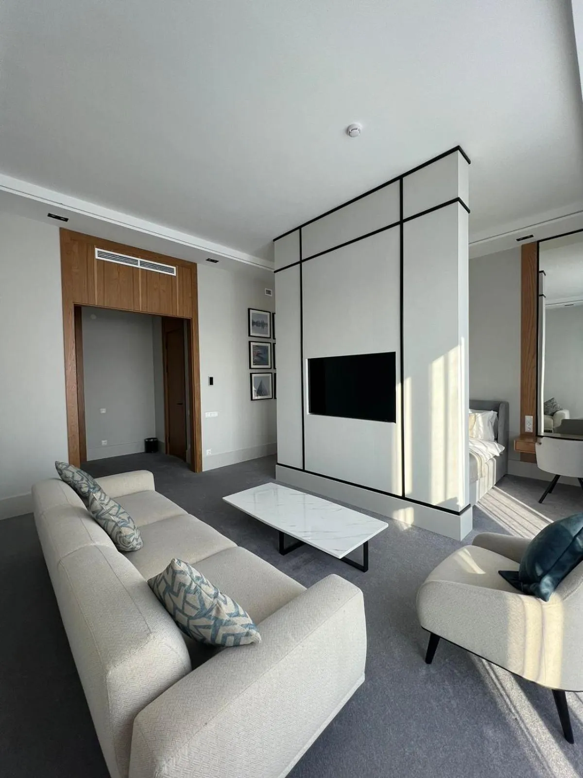 TV and multimedia in NEOS HOTEL